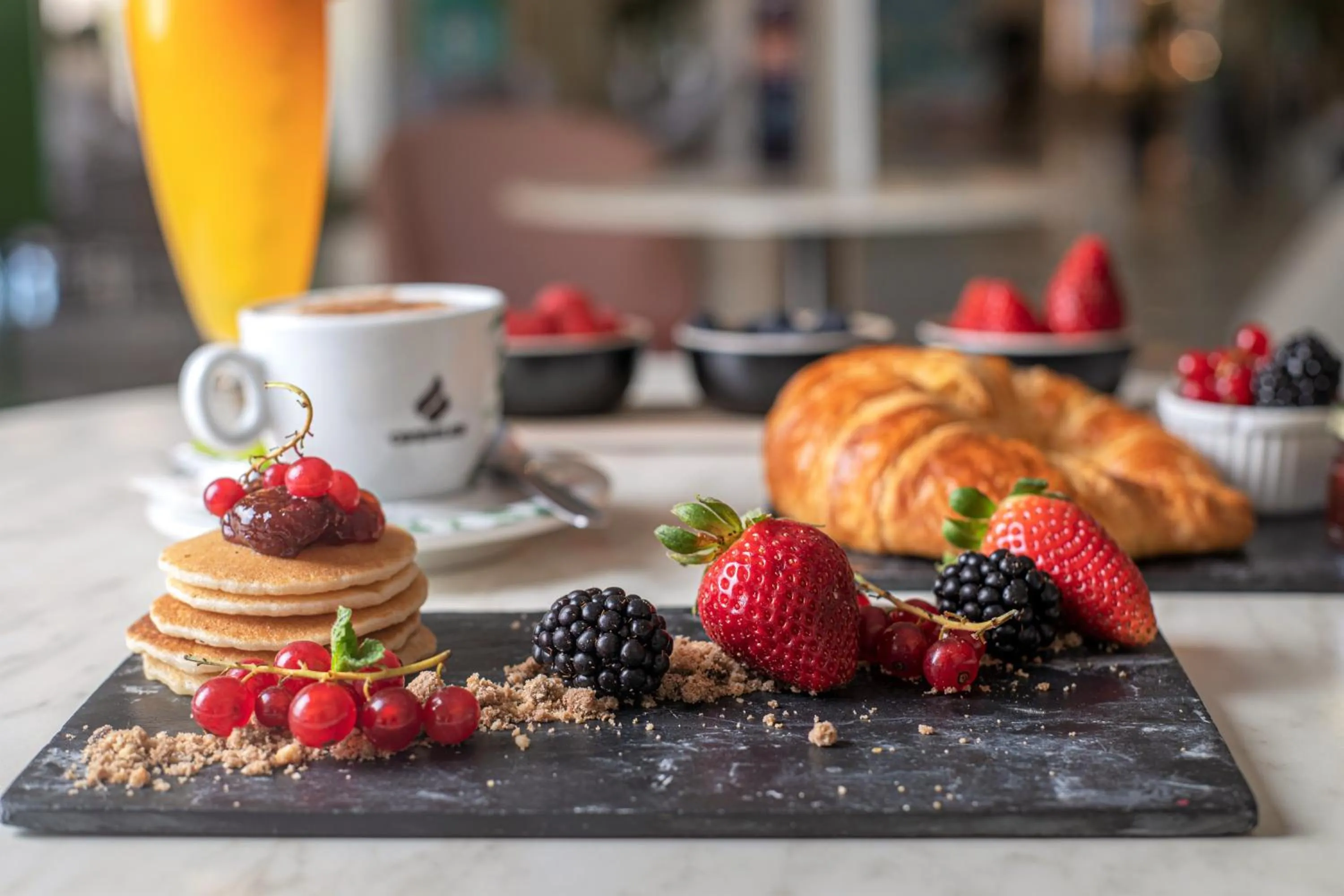 Breakfast in Hotel El Puerto by Pierre Vacances