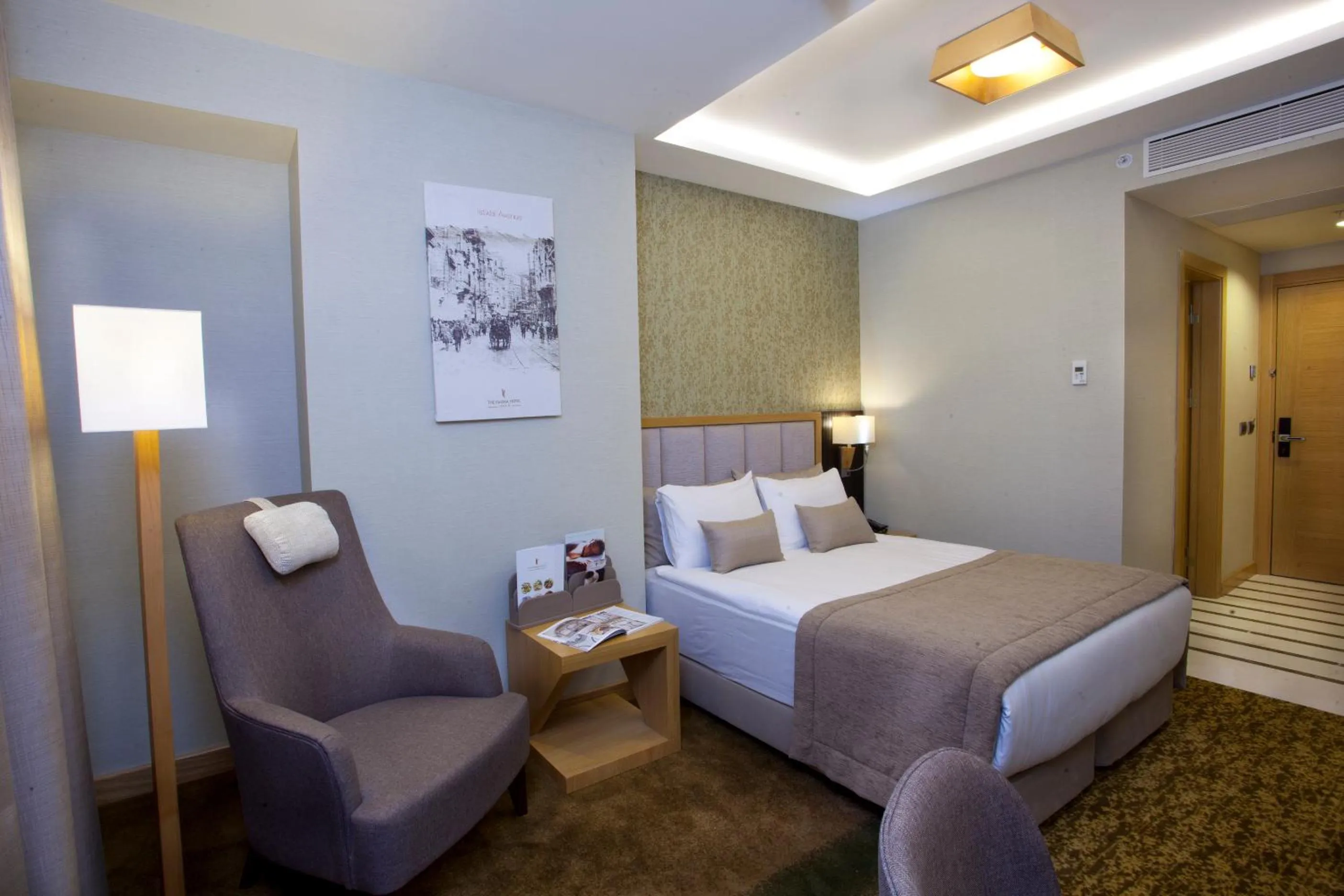 Photo of the whole room, Bed in The Parma Hotel & Spa Taksim