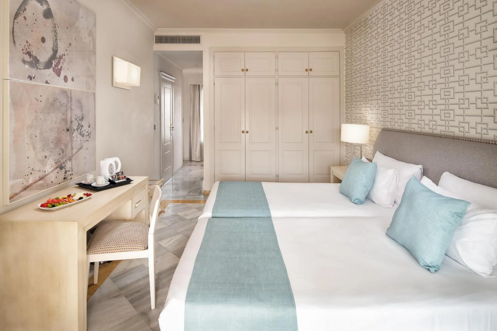 Bedroom, Bed in La Cala Resort