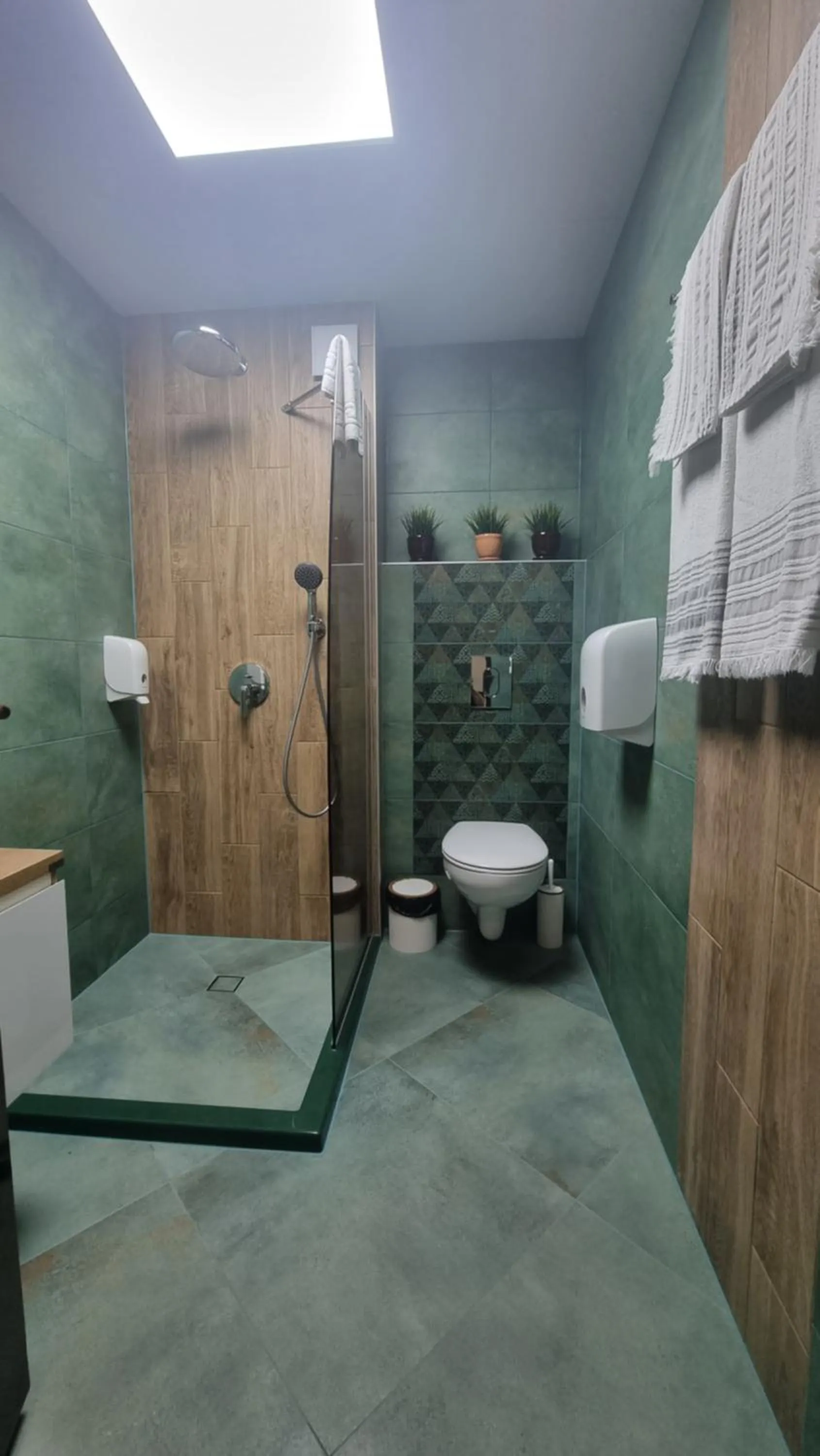 Bathroom in Jeweller Hotel