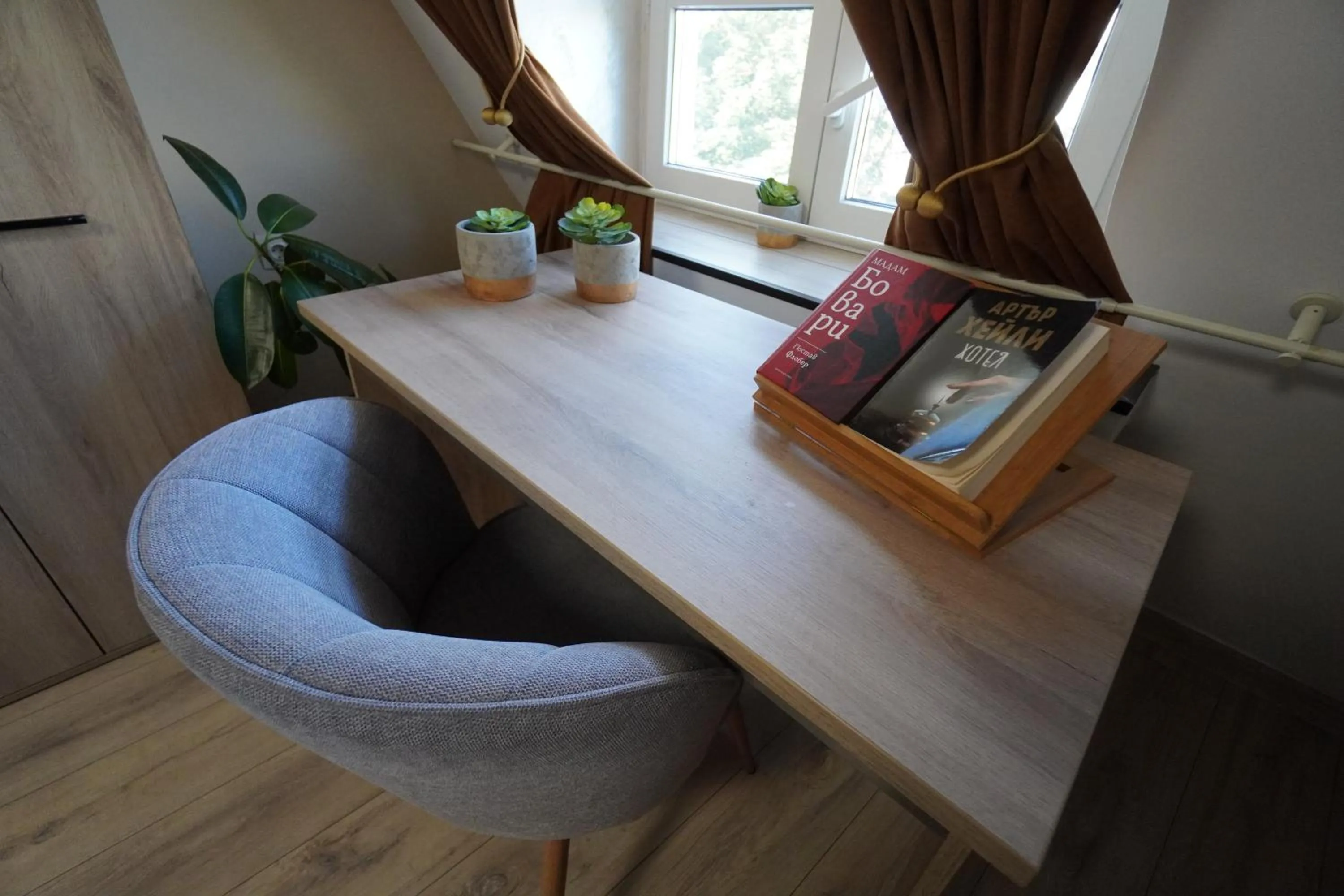 Photo of the whole room in Jeweller Hotel