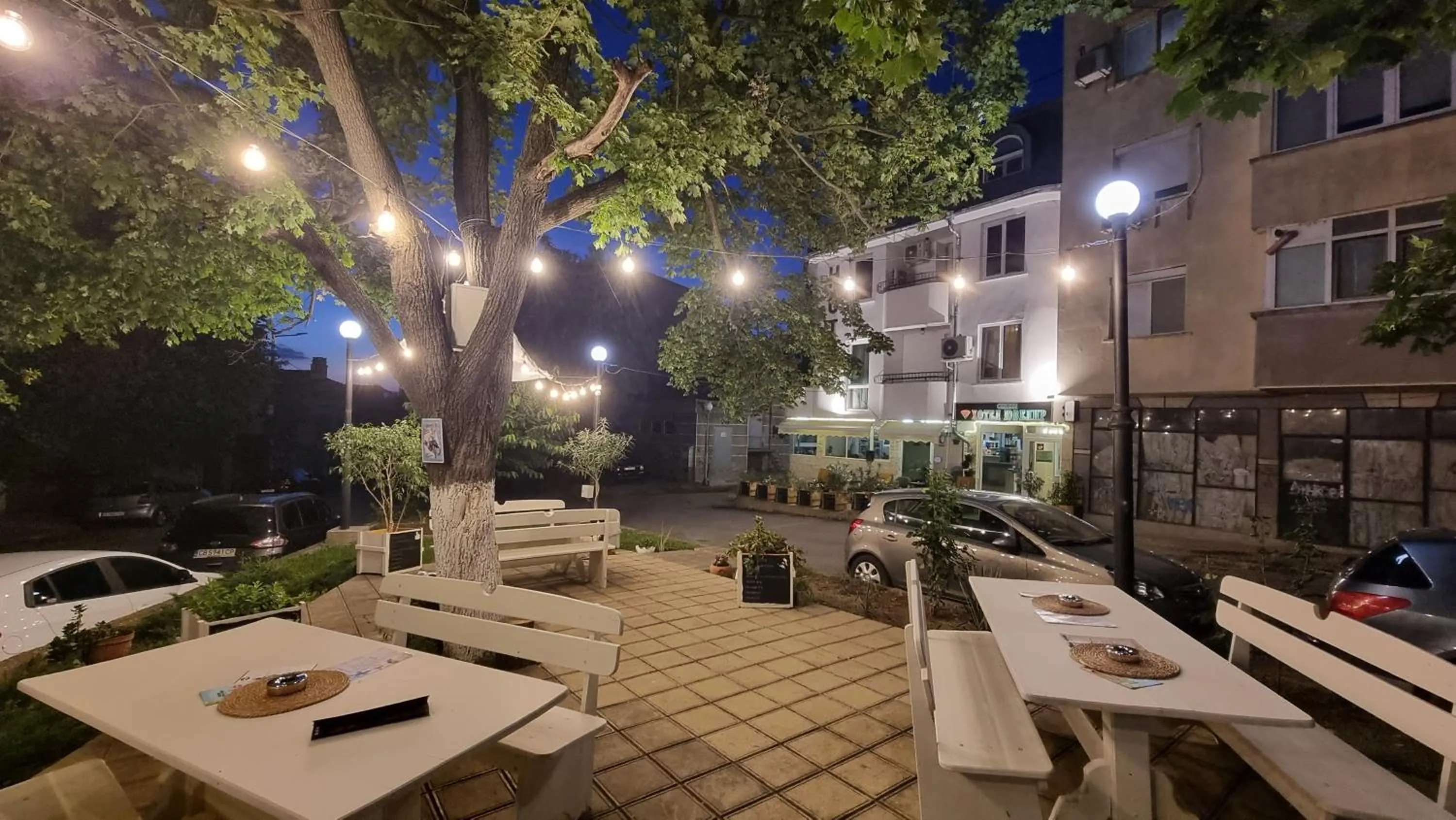 Garden in Jeweller Hotel