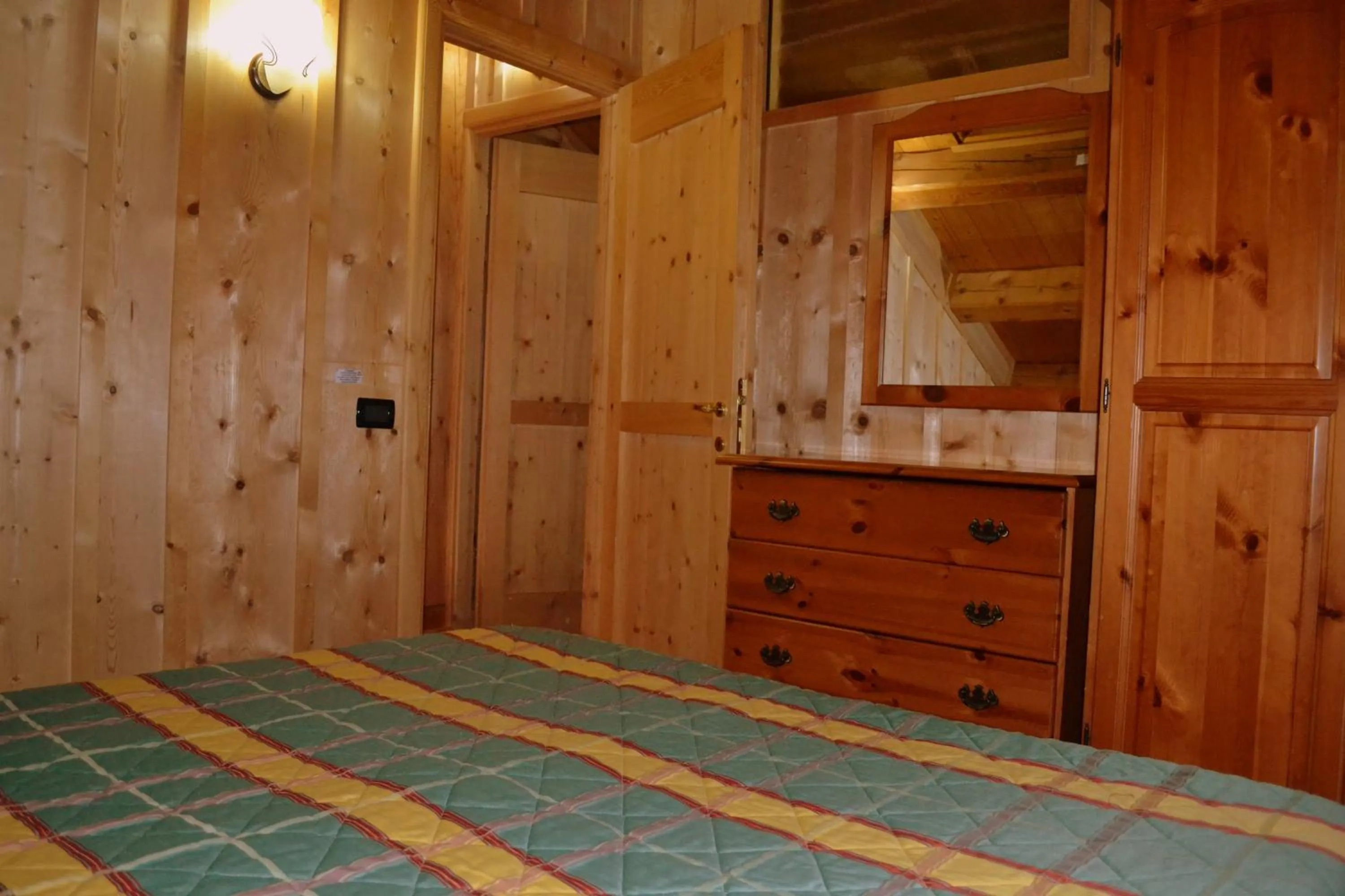 Bed in Albergo Rendola