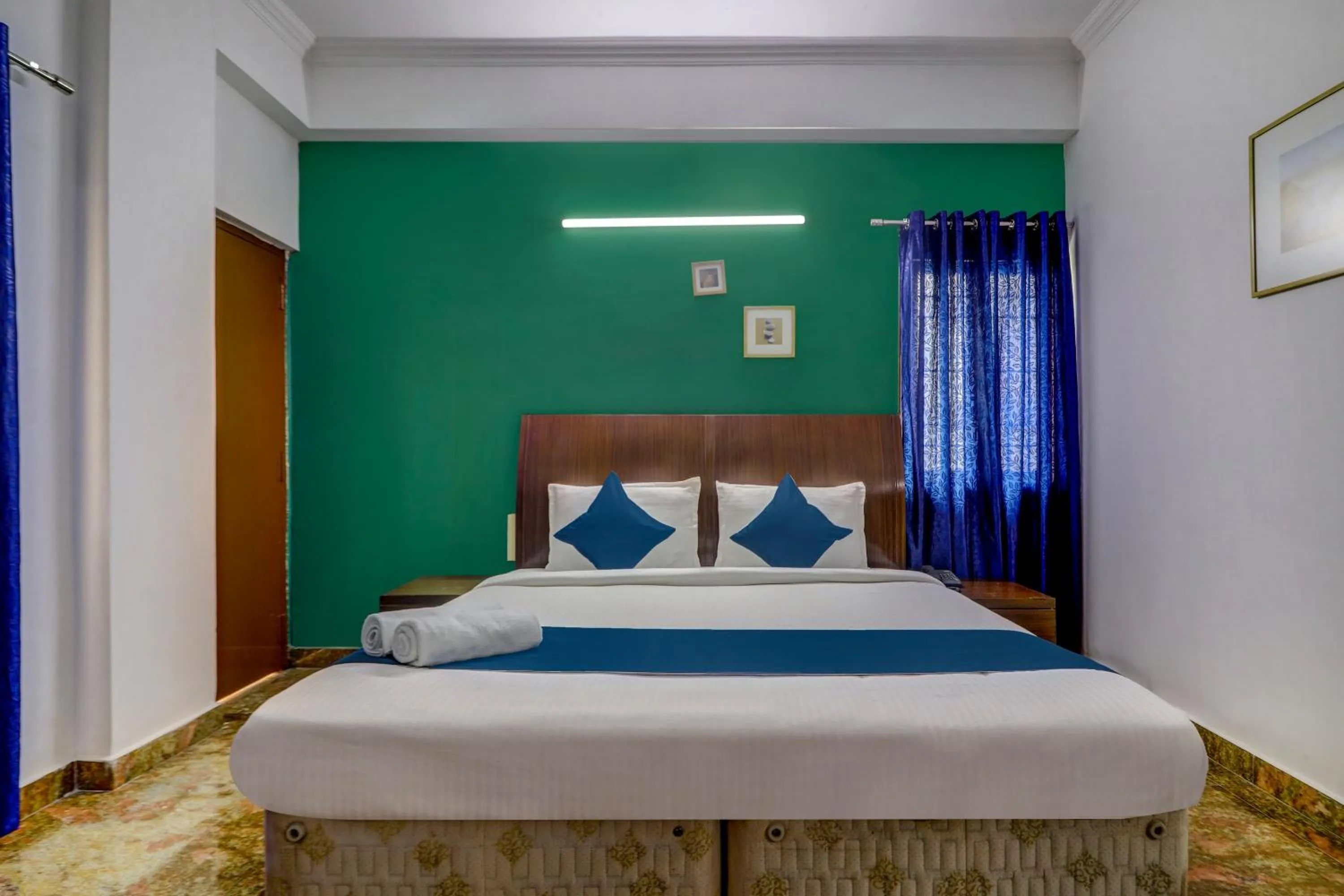 Bedroom, Bed in Destino By INR Suites