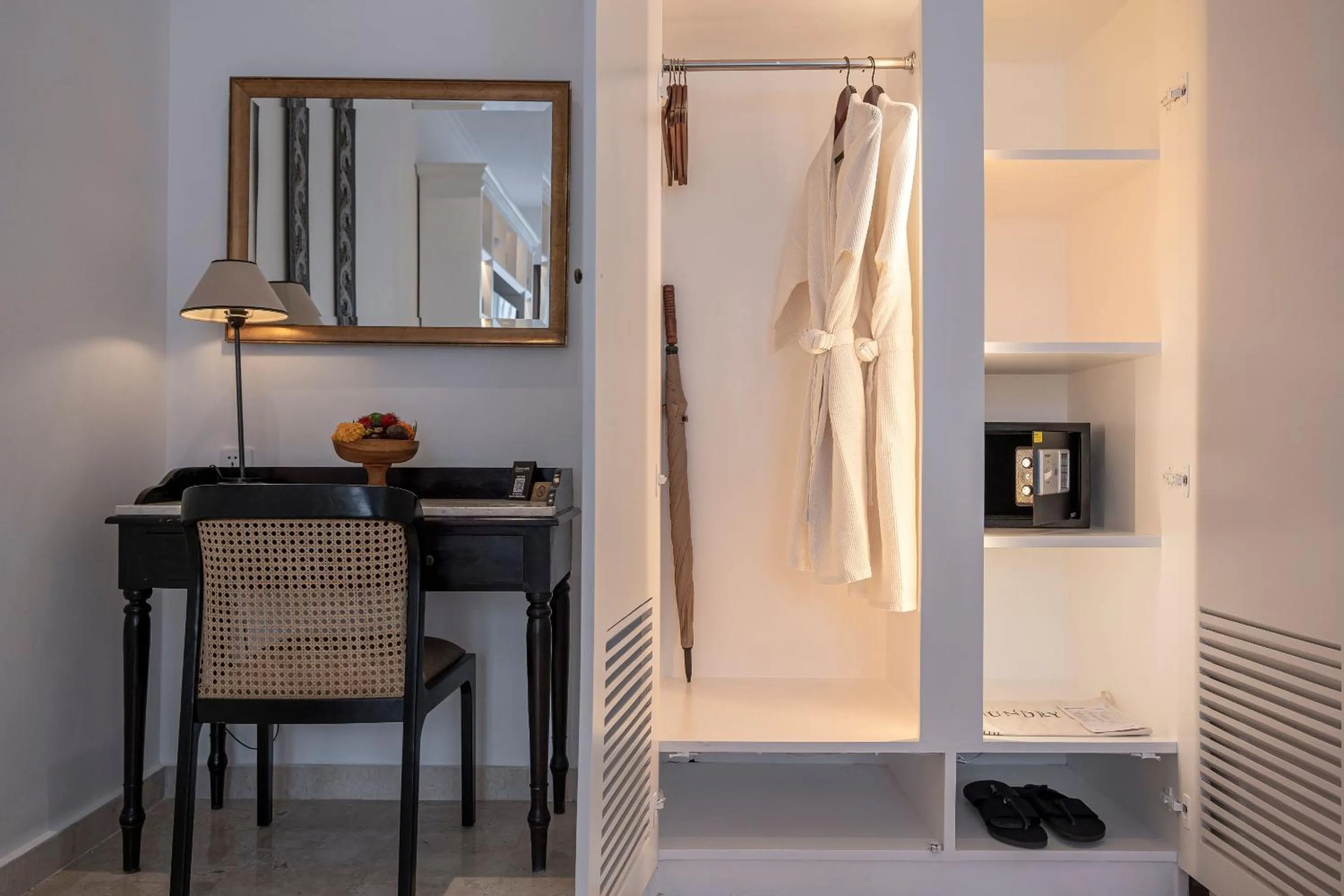 wardrobe in The Colony Hotel Bali