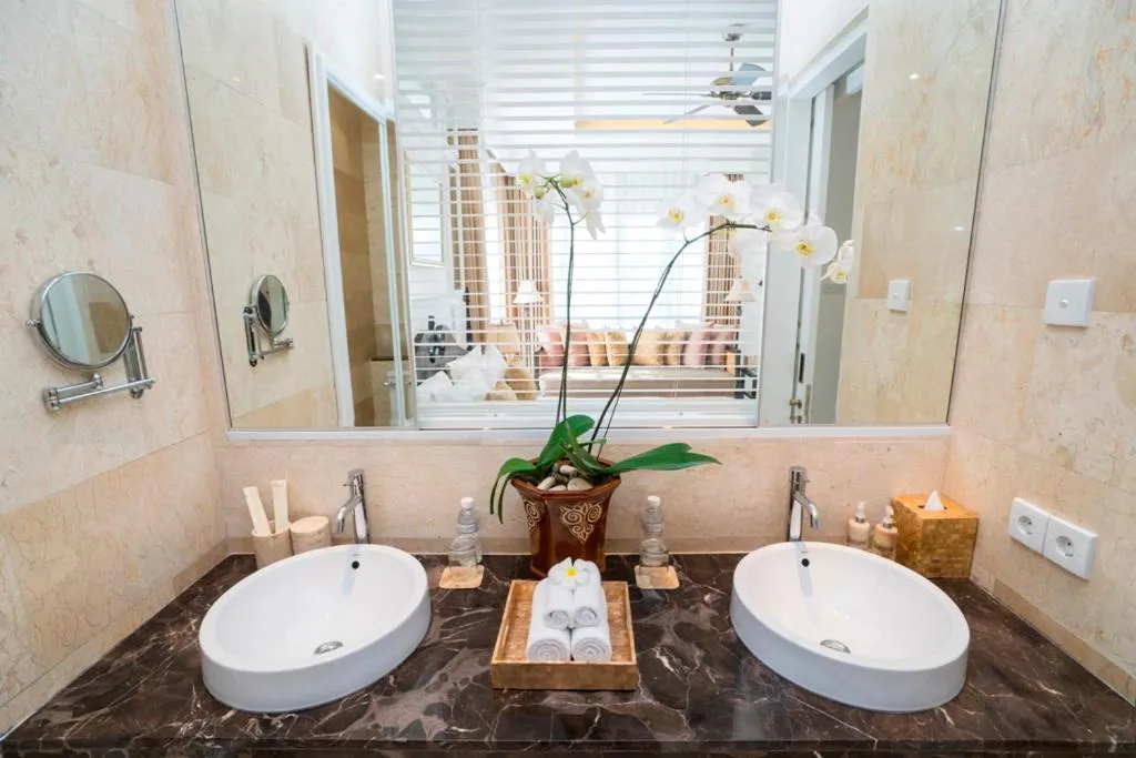 Bathroom in The Colony Hotel Bali