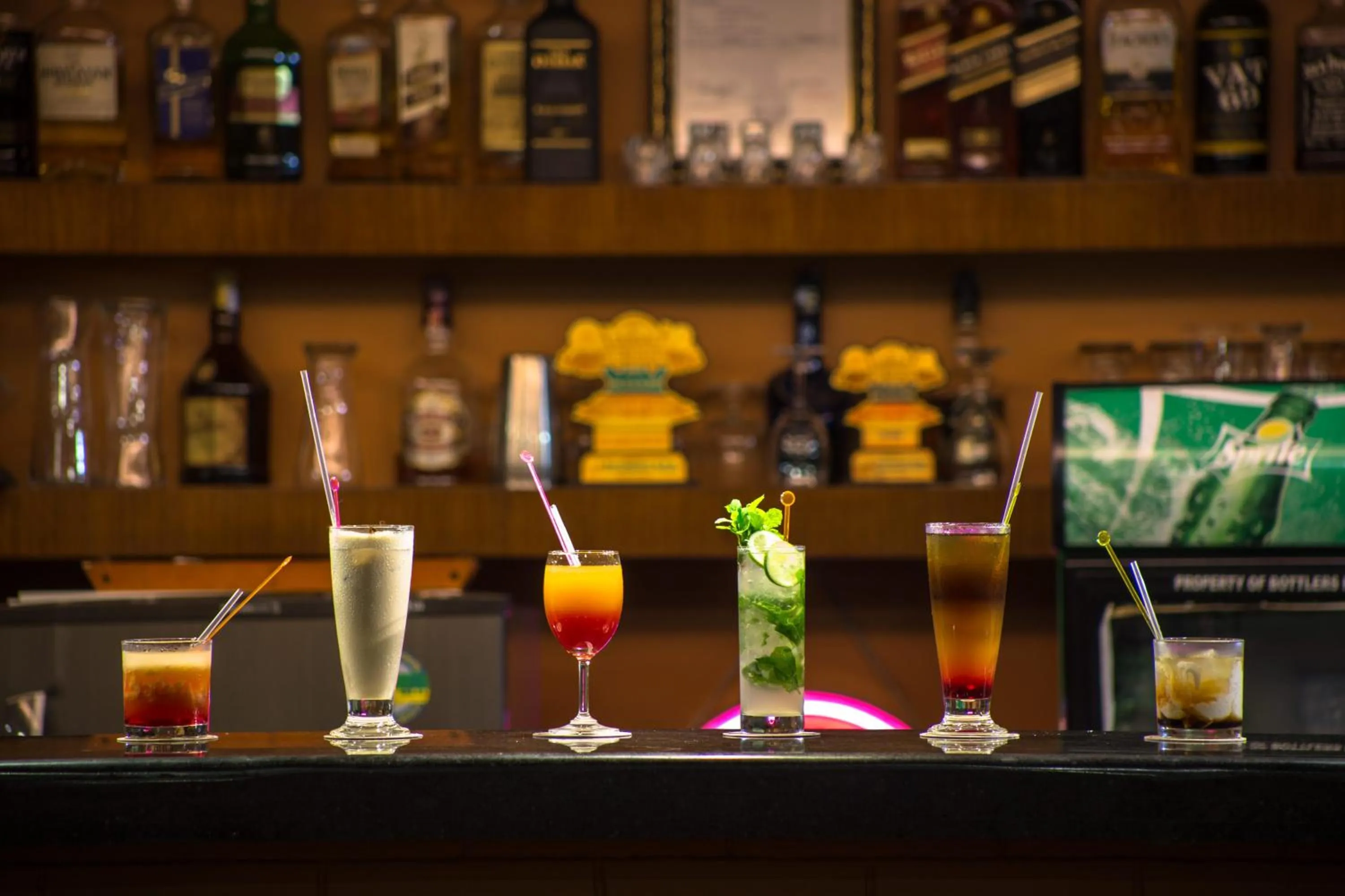 Food and drinks in Landmark Forest Park