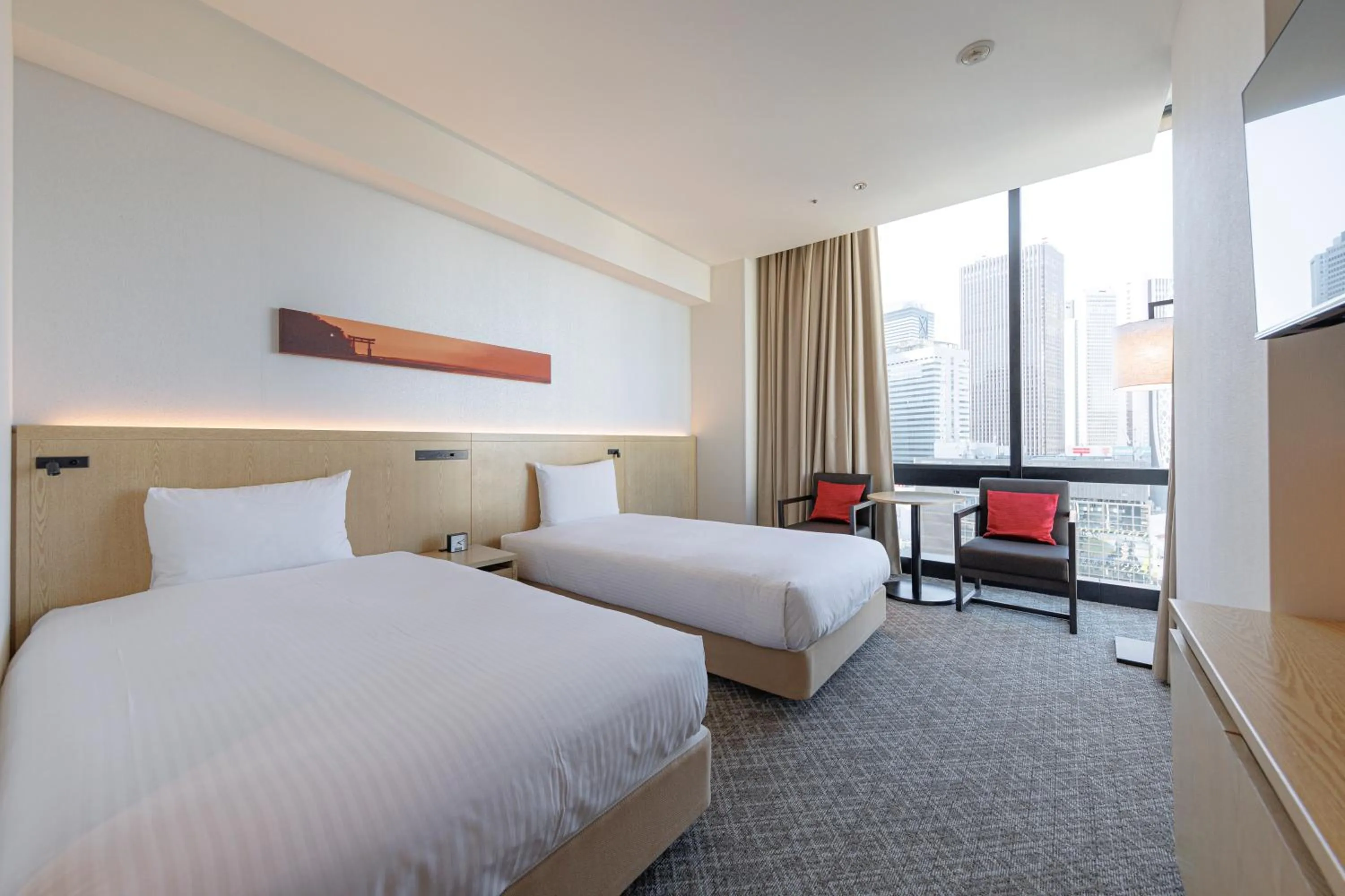 Photo of the whole room, Bed in JR Kyushu Hotel Blossom Shinjuku