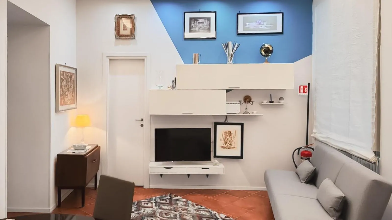 Seating area in Domus Chiara al Colosseo