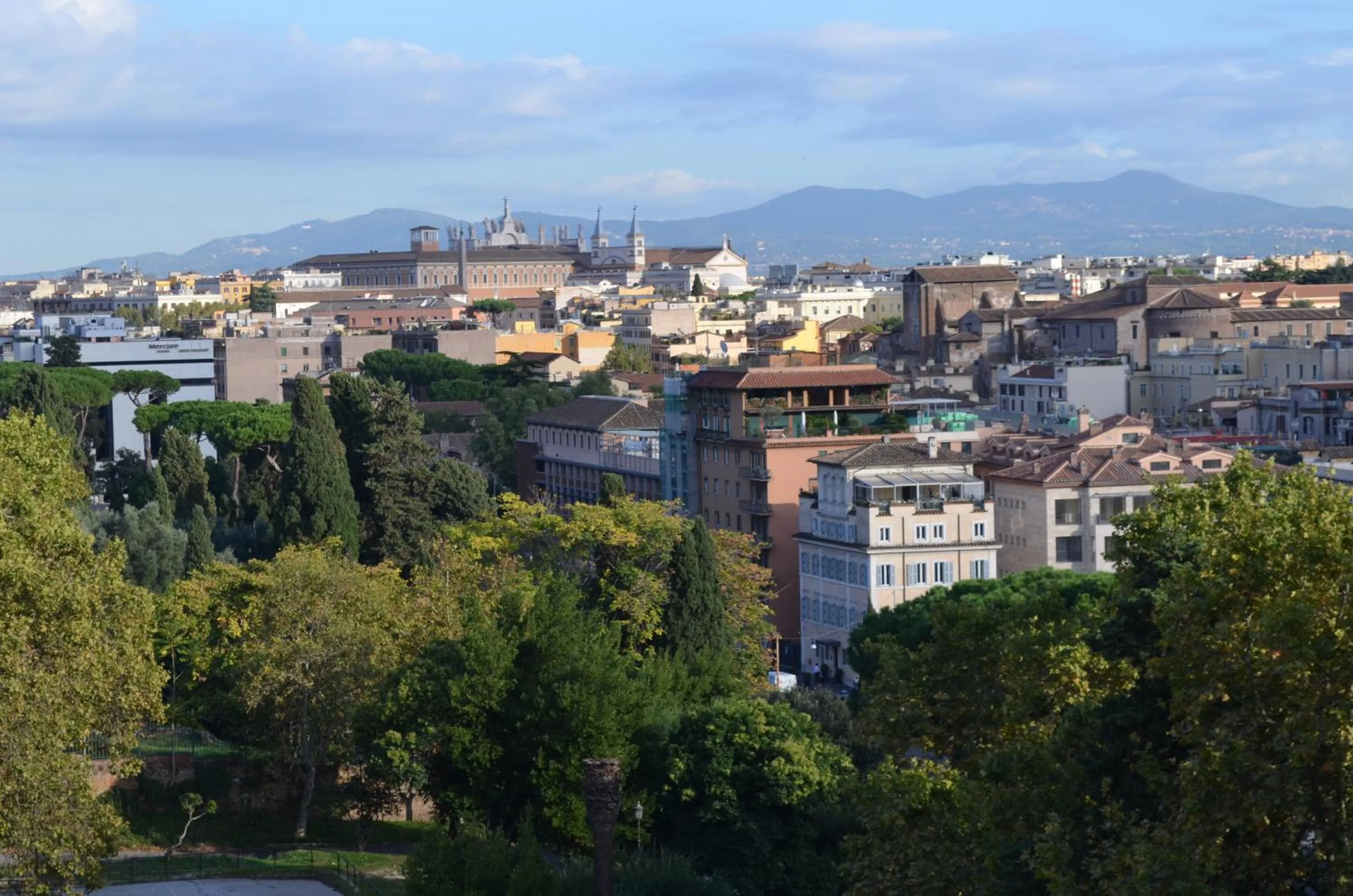 Nearby landmark in Domus Chiara al Colosseo