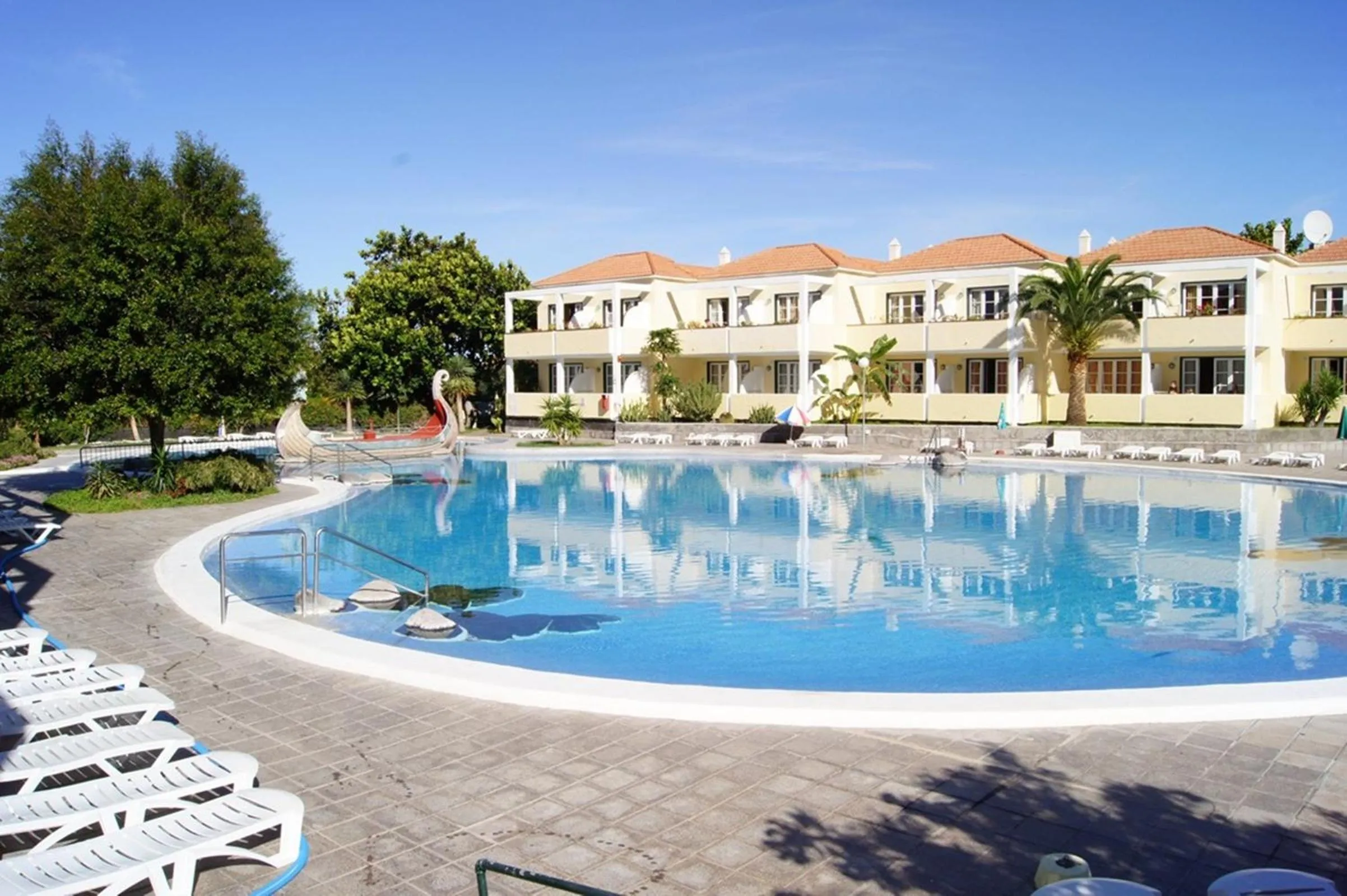 Property building in Apartamentos Checkin Laurisilva