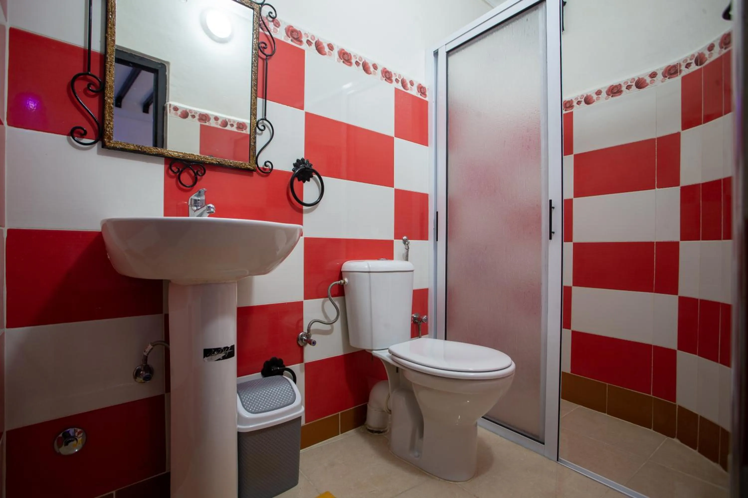 Toilet in Maison d'hôtes Afassi