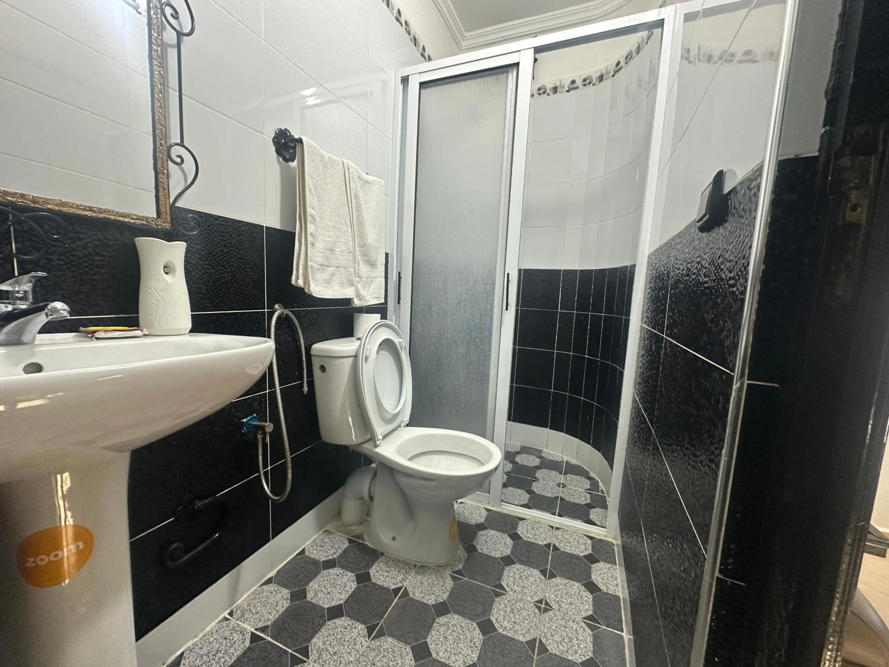 Shower in Maison d'hôtes Afassi