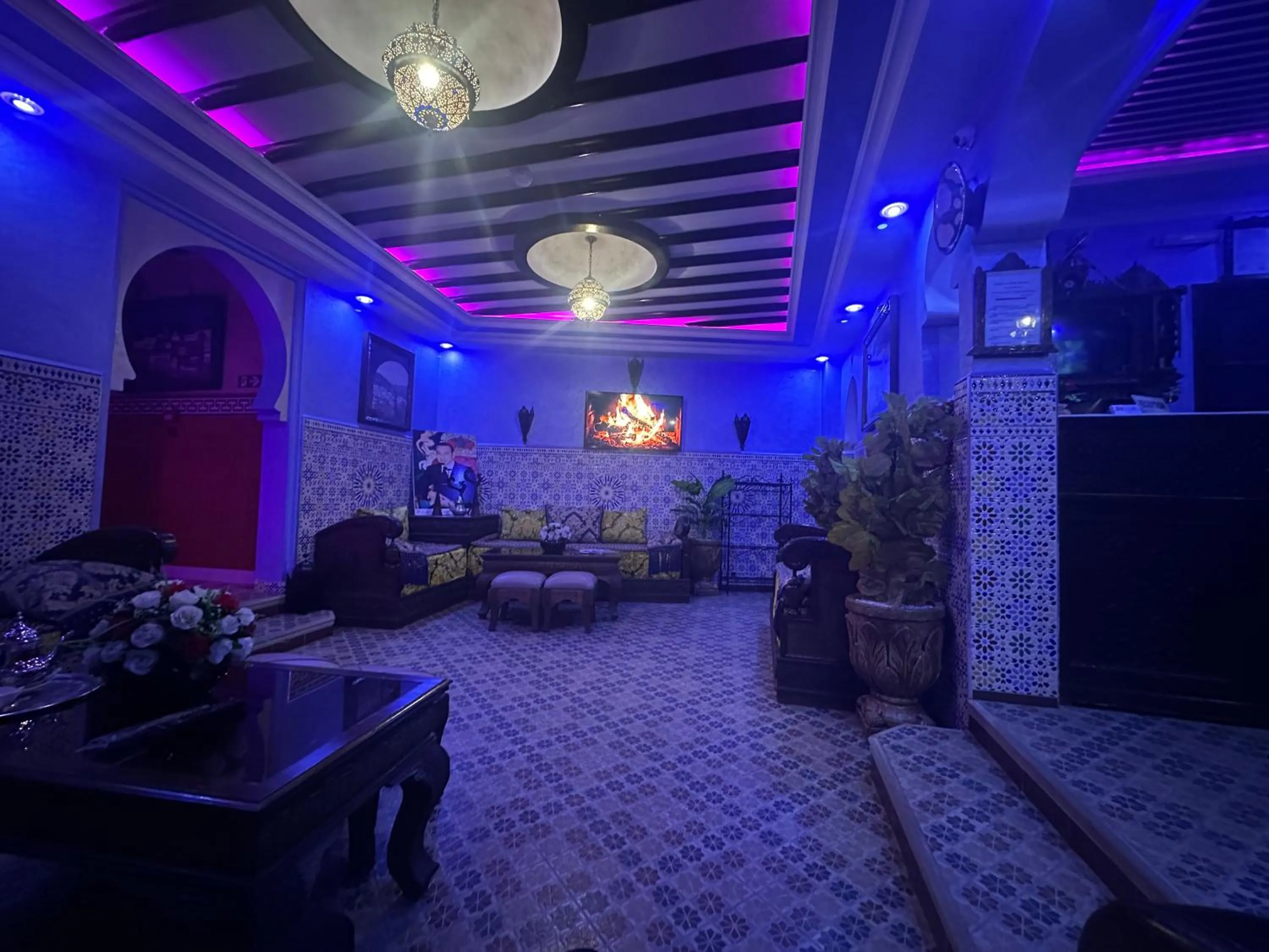 TV and multimedia in Maison d'hôtes Afassi