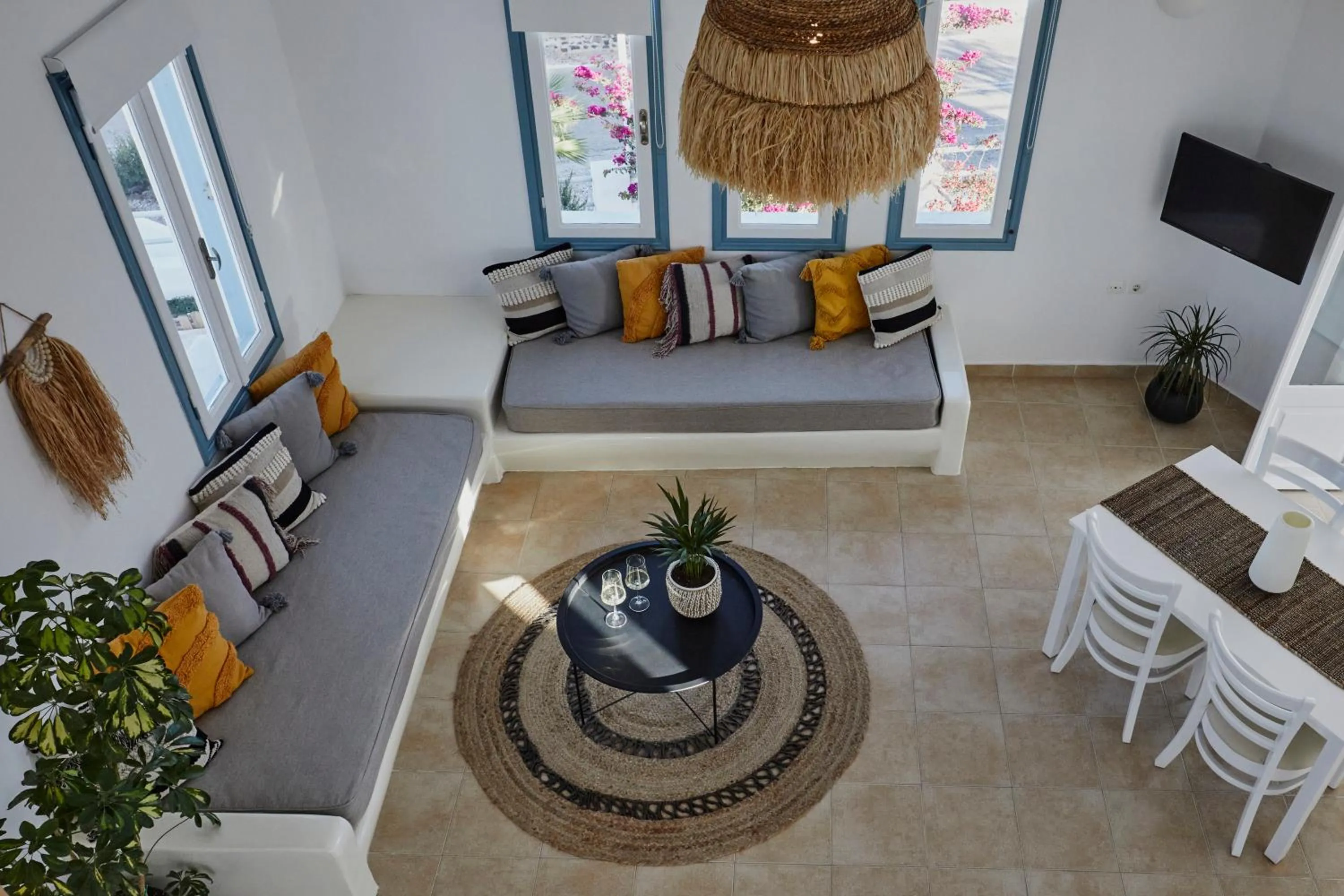 TV and multimedia in Athiri Santorini Hotel