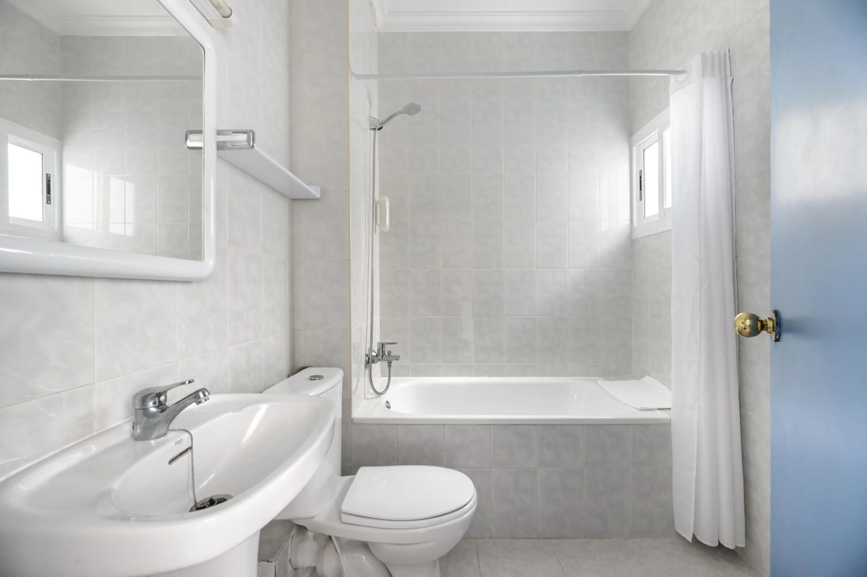 Bathroom in Aparthotel Vibra del Mar - Adults only