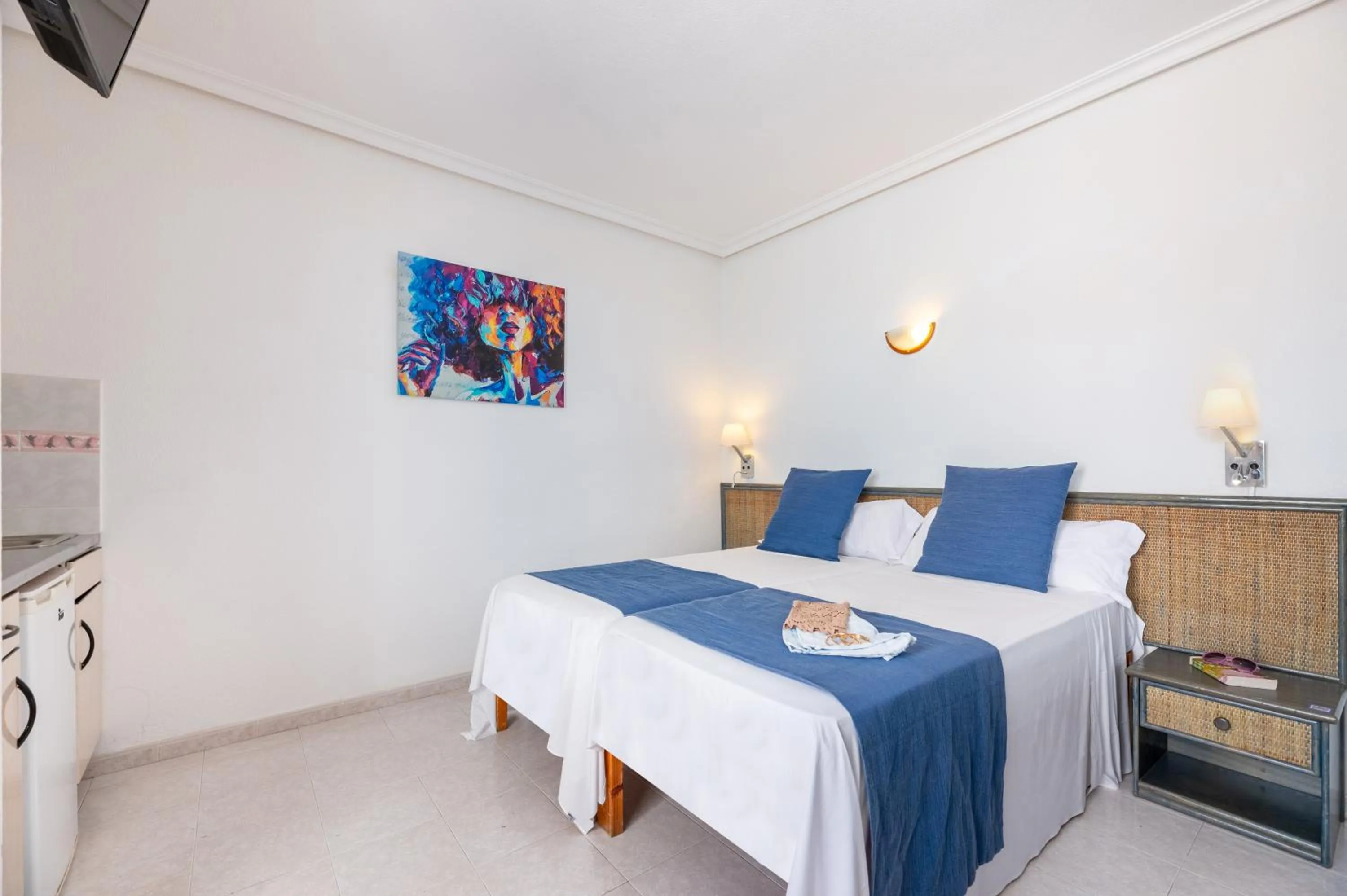 Bed in Aparthotel Vibra del Mar - Adults only