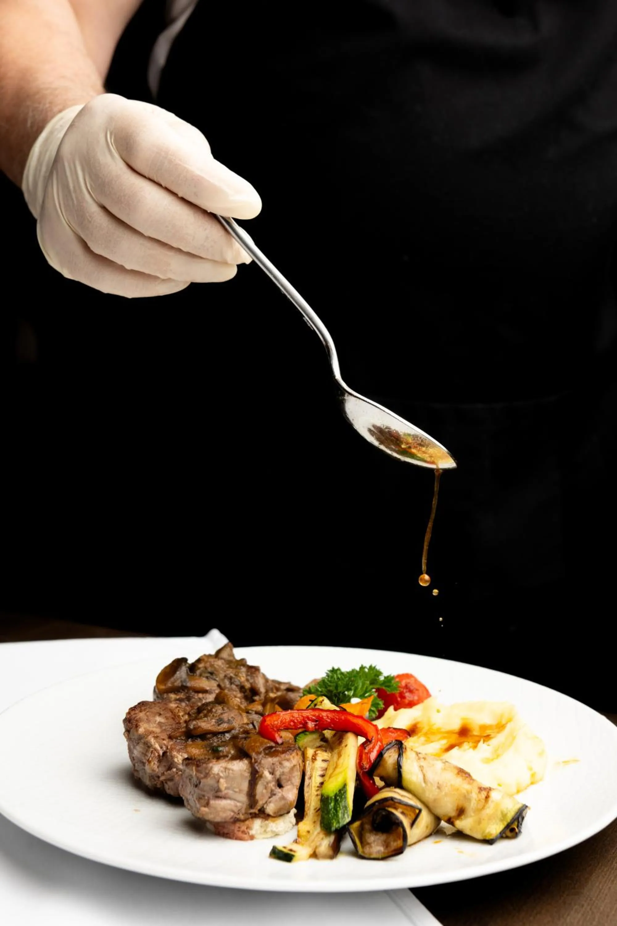 Restaurant/places to eat in Hotel Adriale