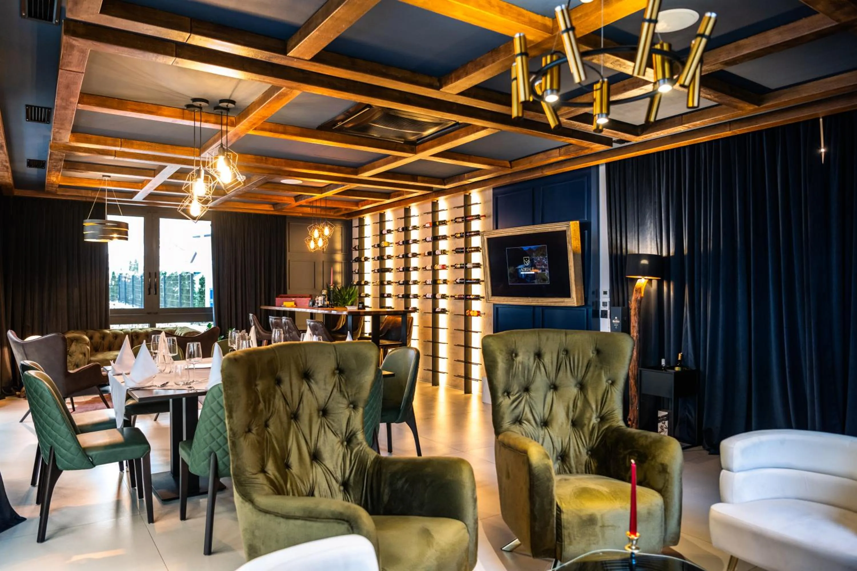 Communal lounge/ TV room in Hotel Adriale