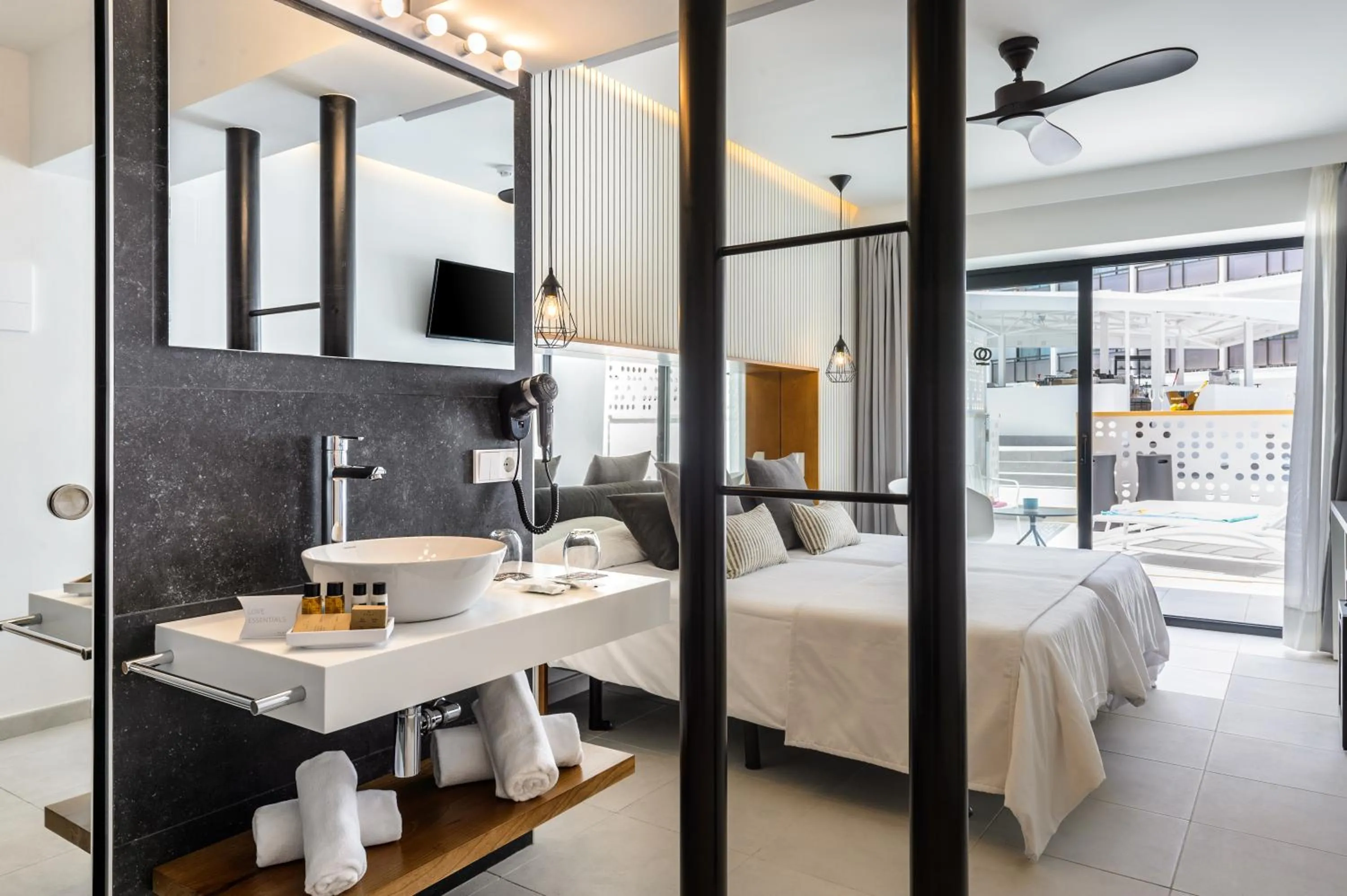 Bedroom, Bed in Hotel Vibra Mare Nostrum