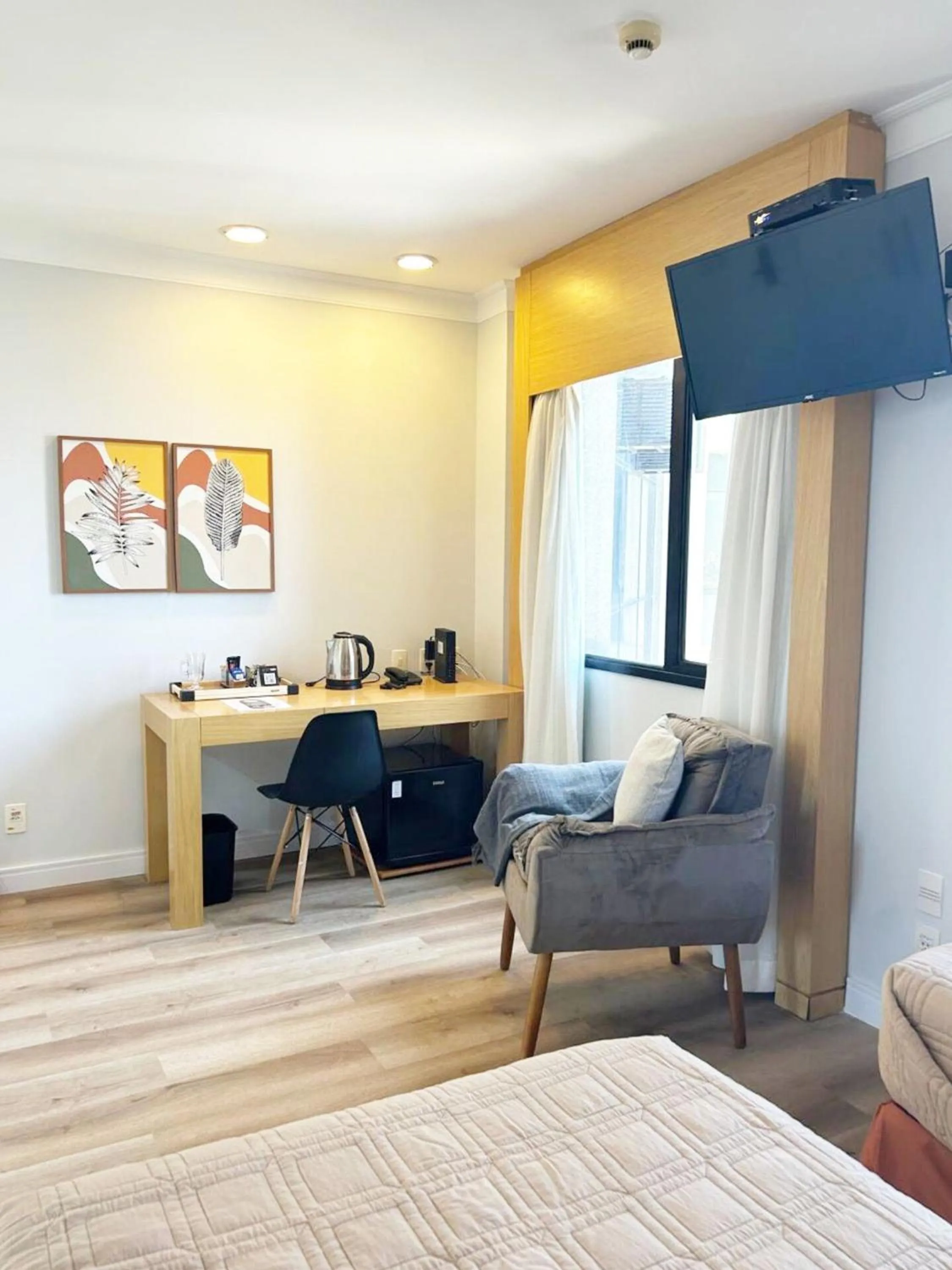 Photo of the whole room in Suite Flat Congonhas Duplo 1504