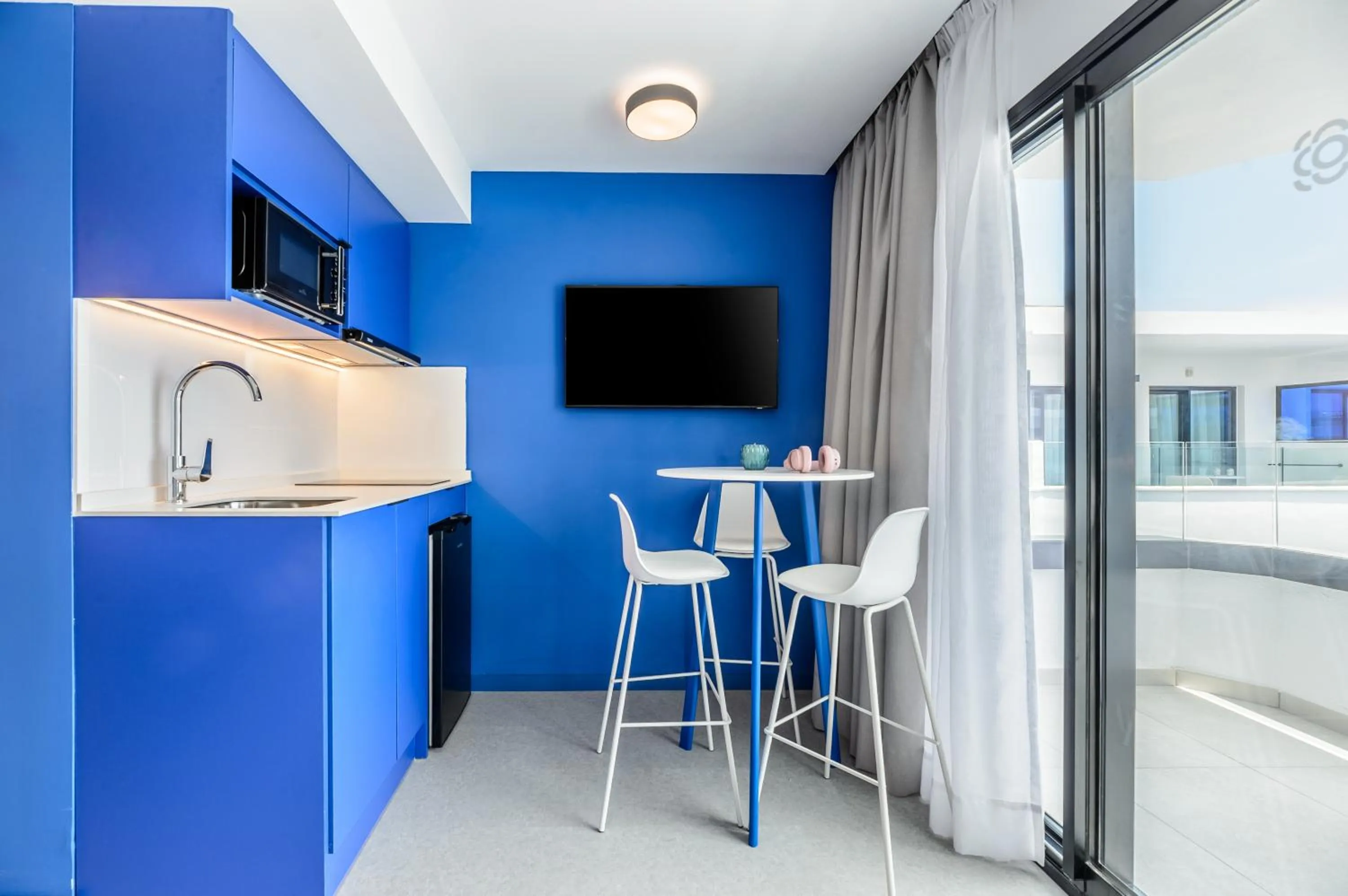 Kitchen or kitchenette in Apartamentos Vibra Jabeque Blue - Adults only -New Opening 2025