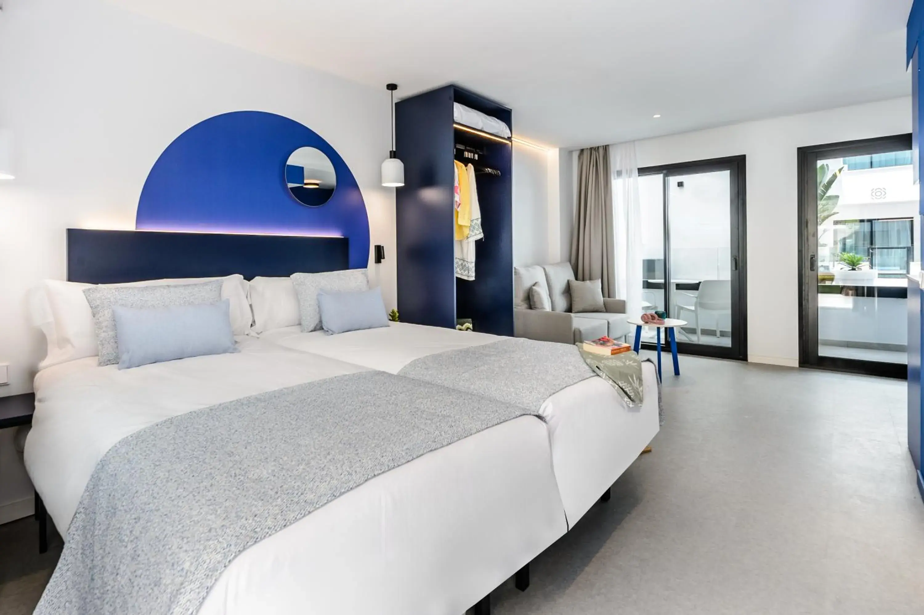 Large Studio with Pool view in Apartamentos Vibra Jabeque Blue - Adults only -New Opening 2025 Large Studio with Pool view in Apartamentos Vibra Jabeque Blue - Adults only -New Opening 2025