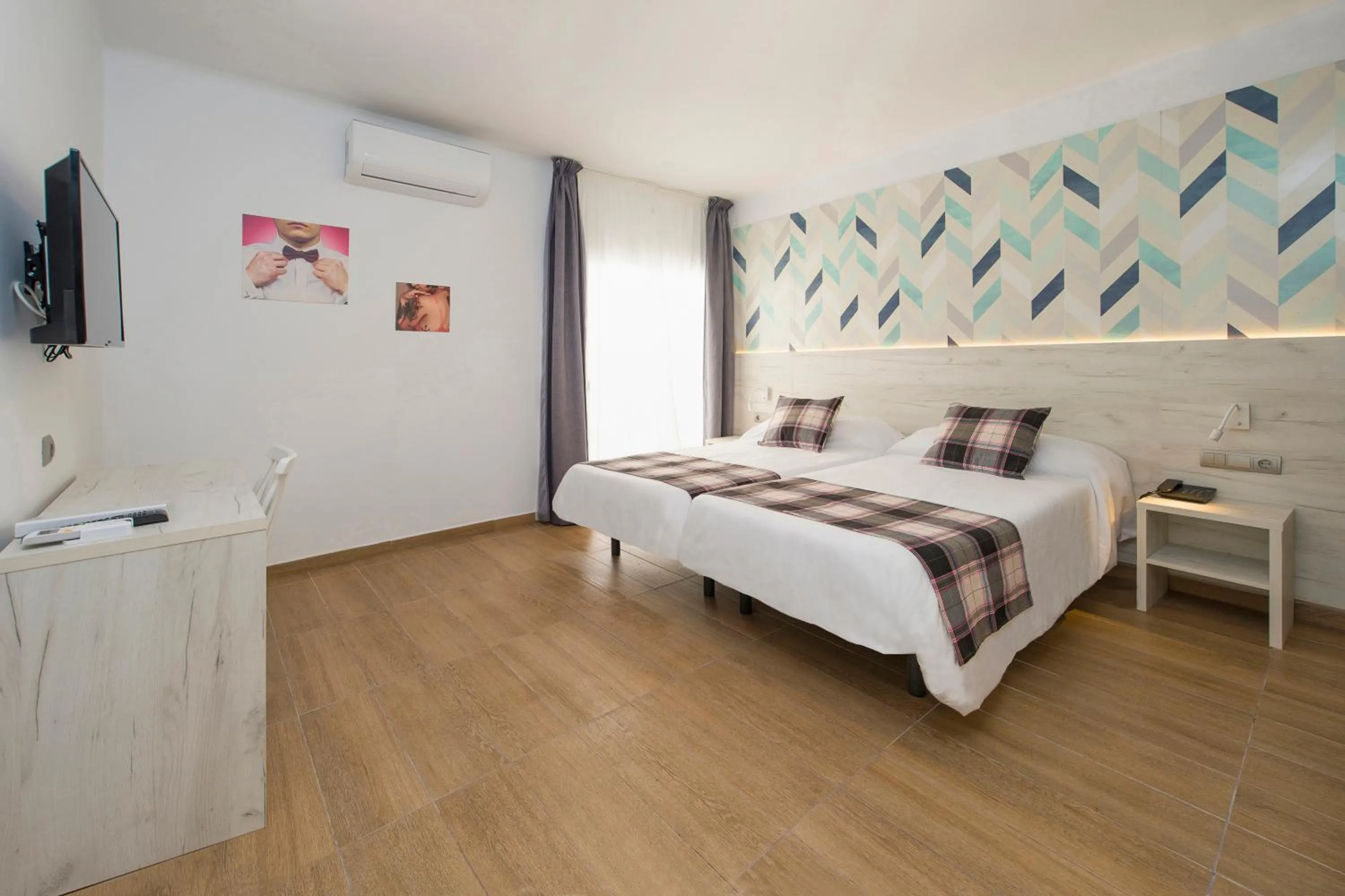 Bed in Hotel Vibra Lei Ibiza - Adults only