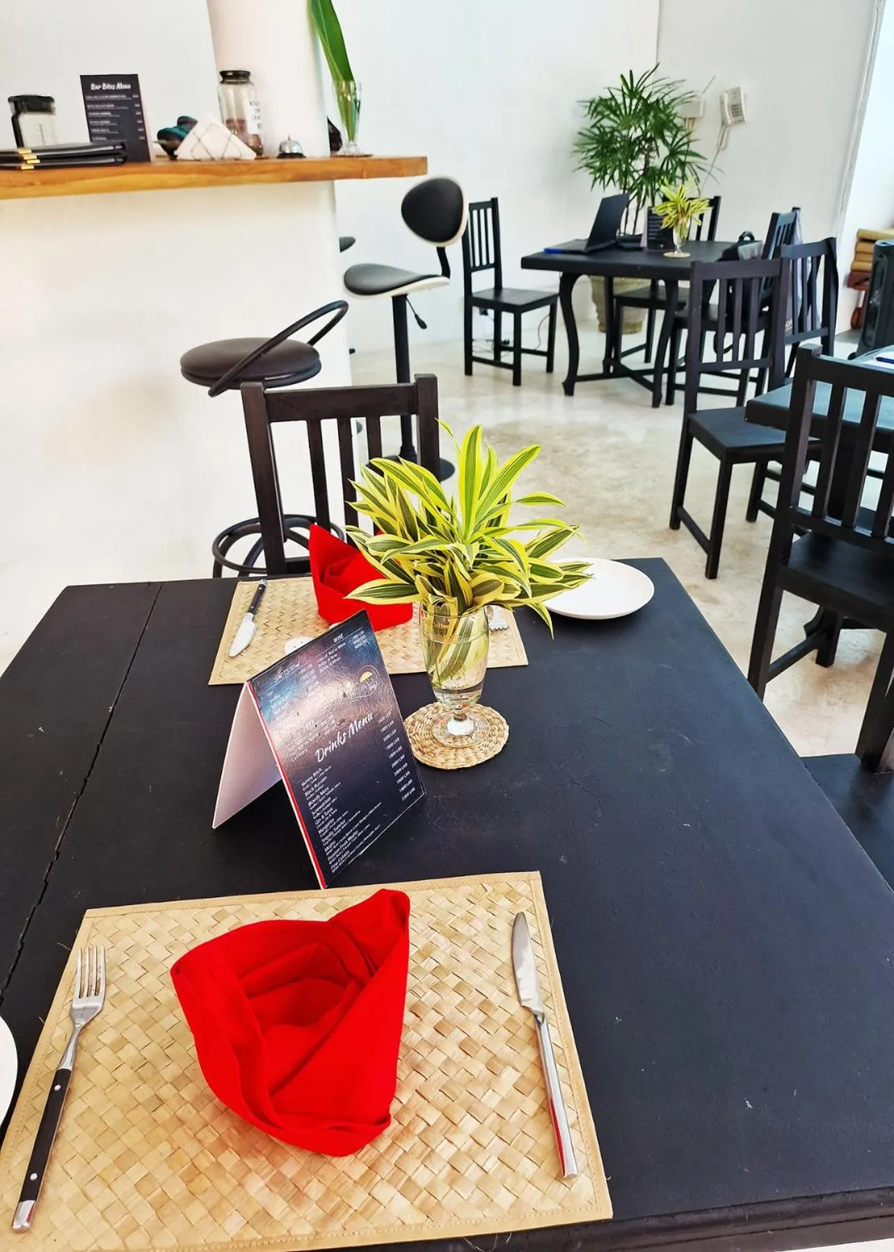 Restaurant/places to eat in Chill Hill Hikkaduwa