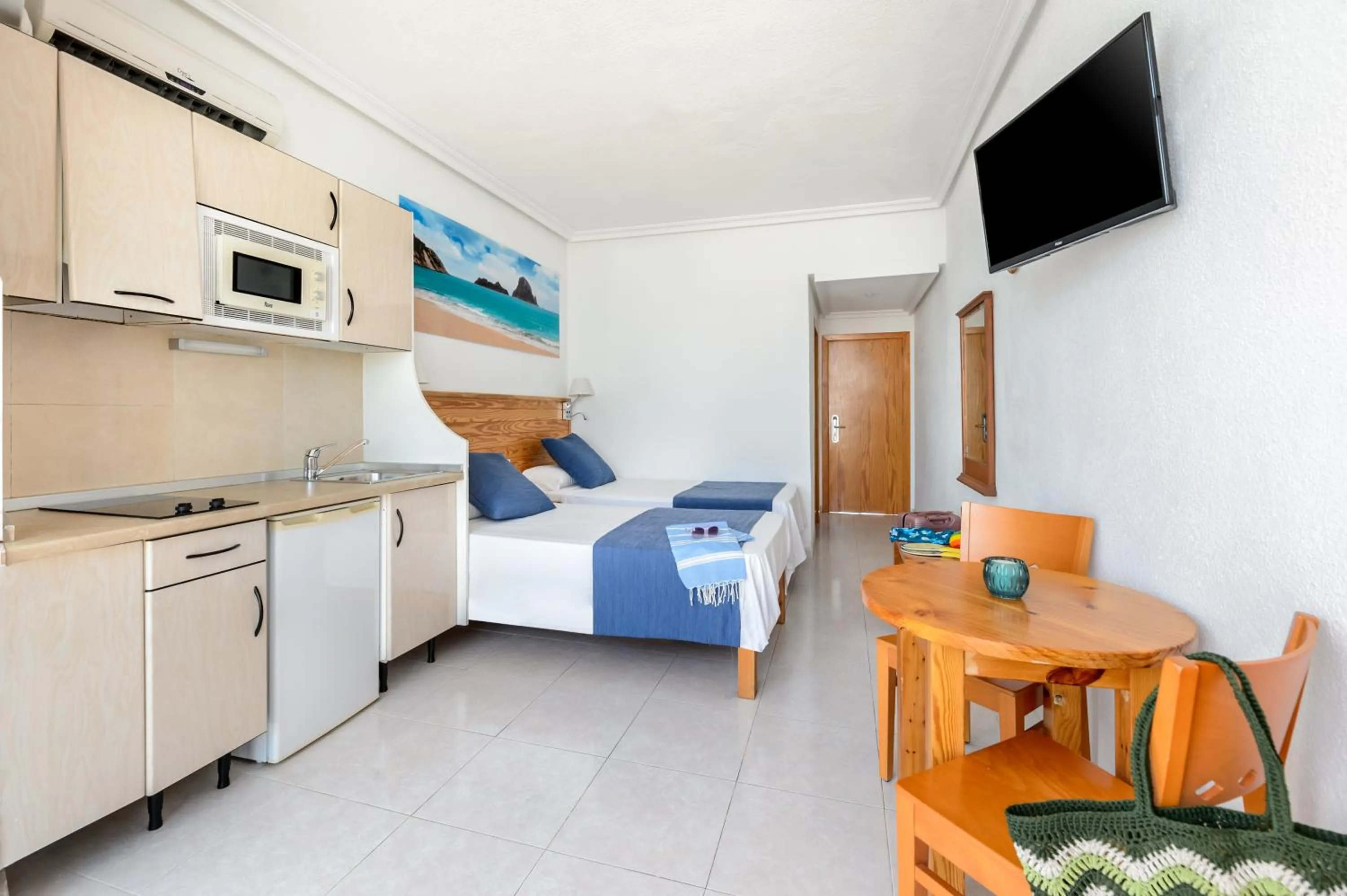 Photo of the whole room, Bed in Don Pepe