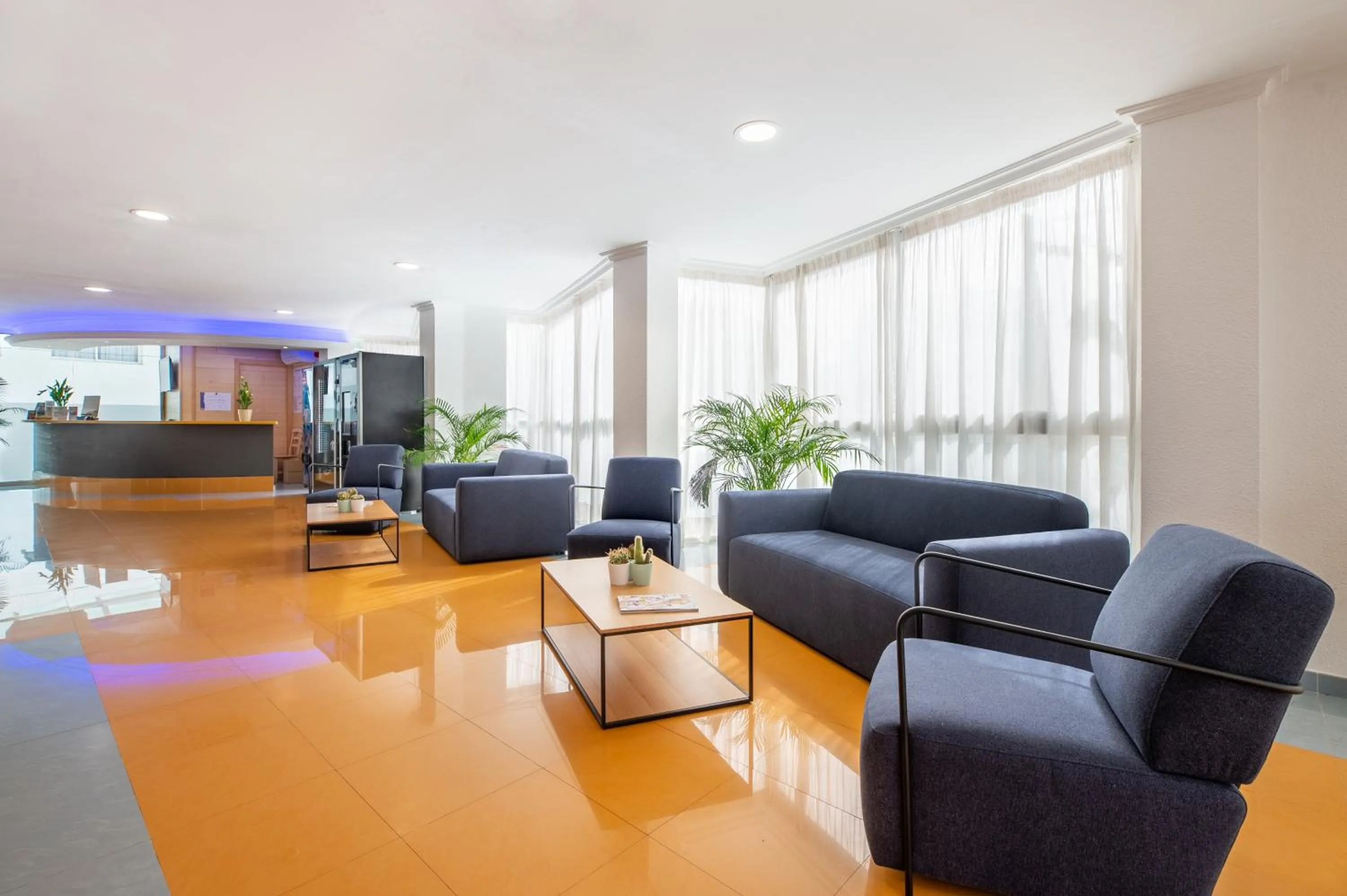 Lobby or reception in Aparthotel Vibra Sanan - Adults only