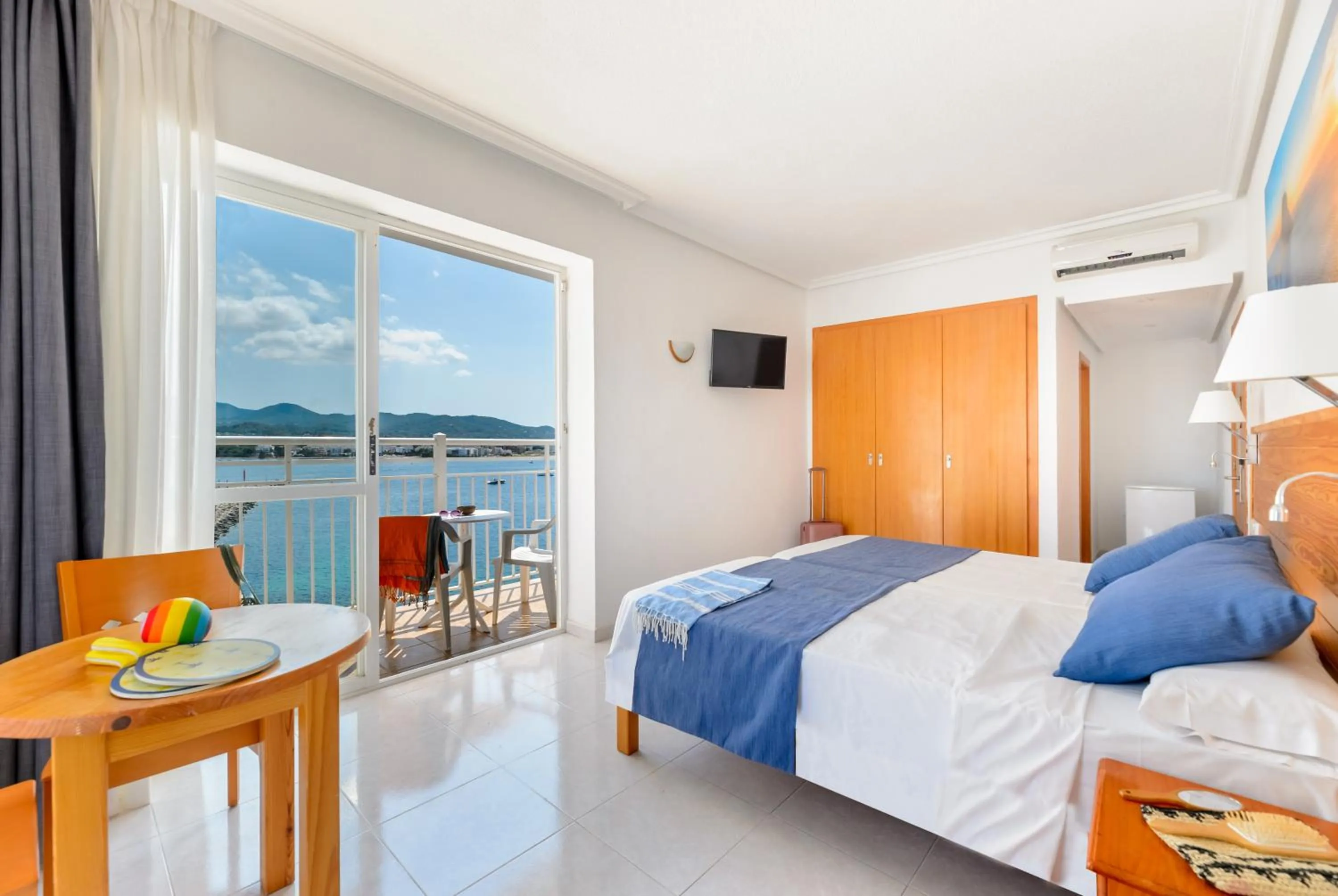 Photo of the whole room, Bed in Don Pepe