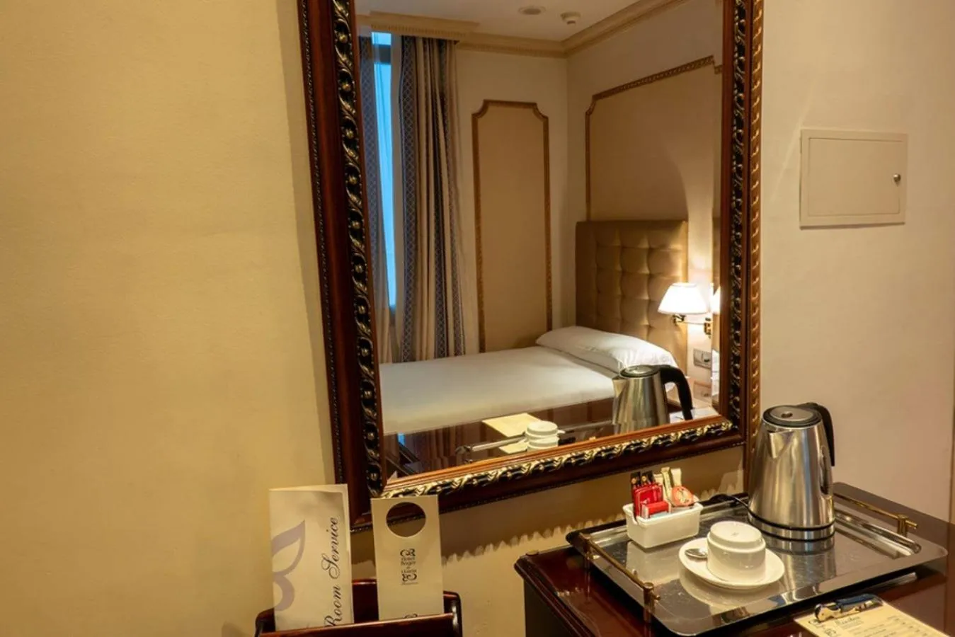 Decorative detail, Bed in Hotel Roger de Llúria