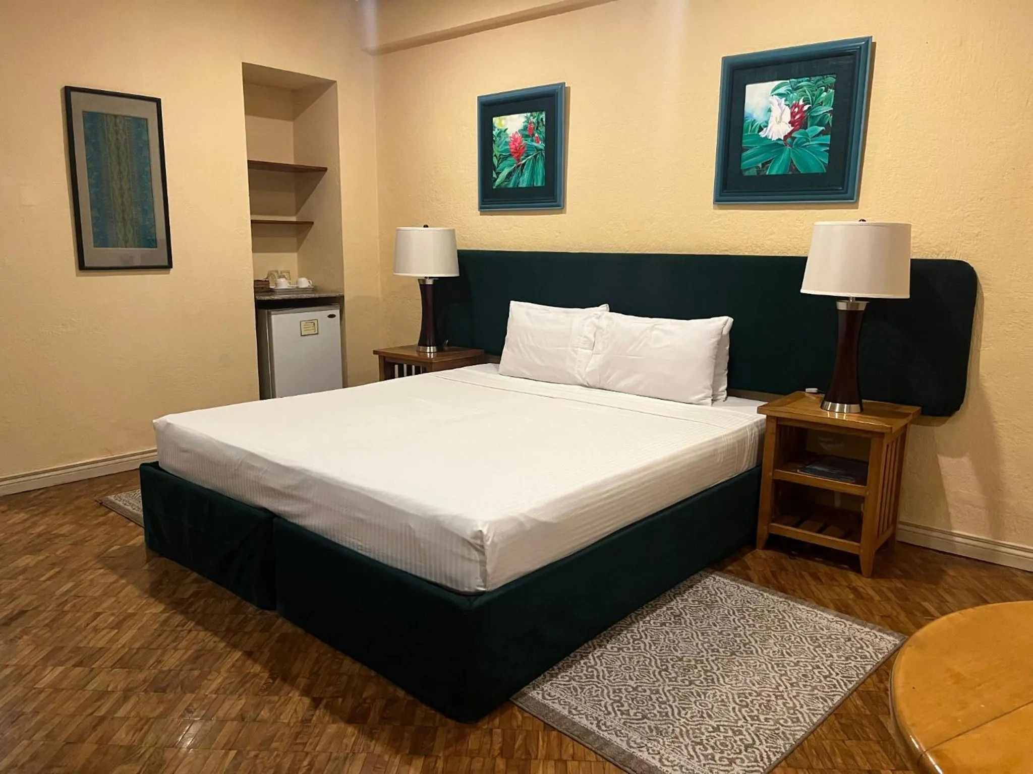 Bedroom, Bed in Coco Grande Hotel