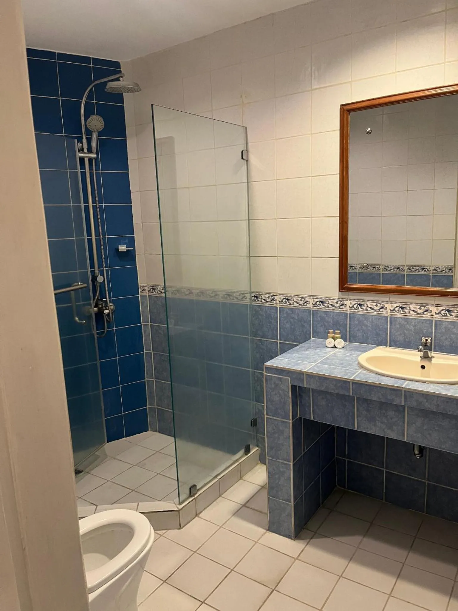 Bathroom in Coco Grande Hotel