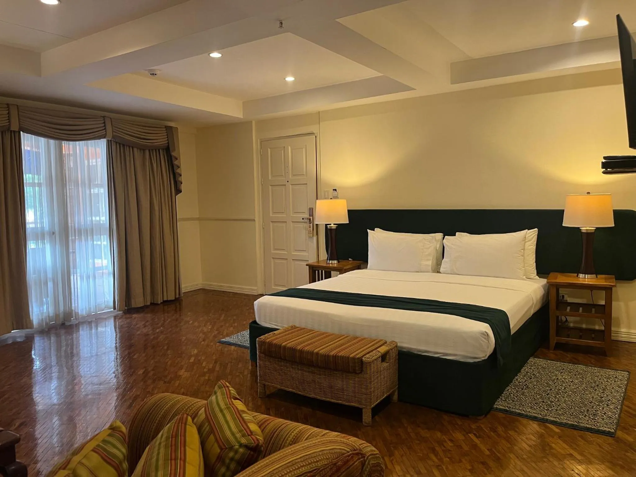 Bedroom, Bed in Coco Grande Hotel