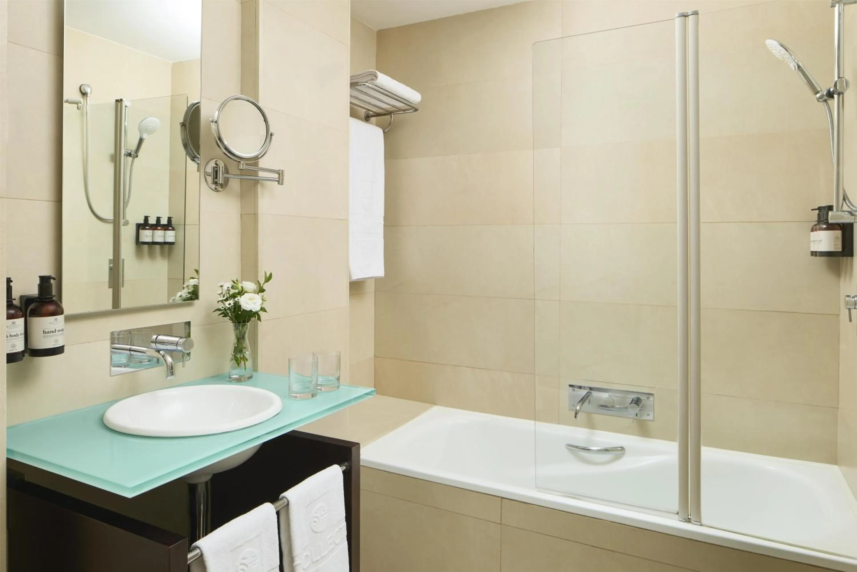 Bathroom in NH Collection Sevilla