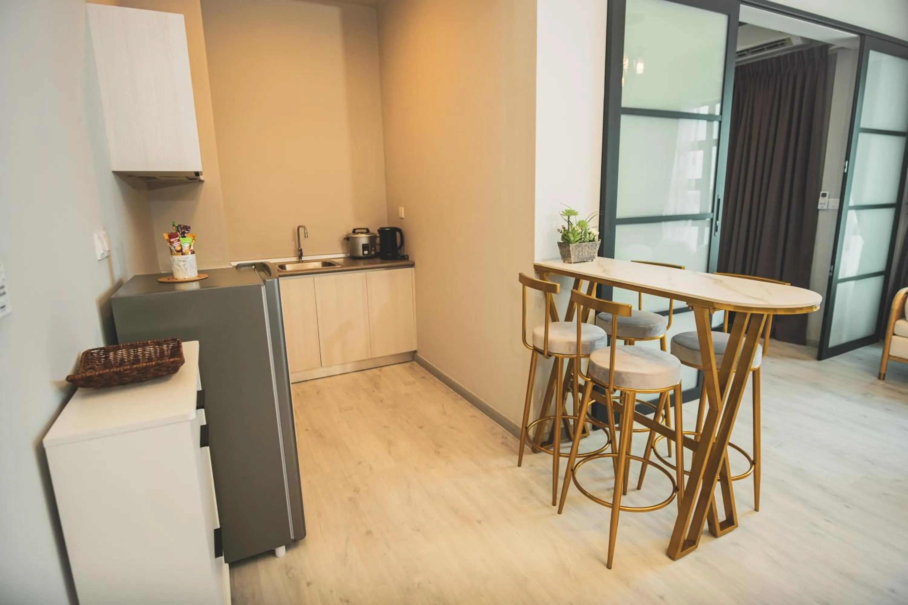 Coffee/tea facilities in TF Sunset Ocean View Homestay - Jesselton Quay