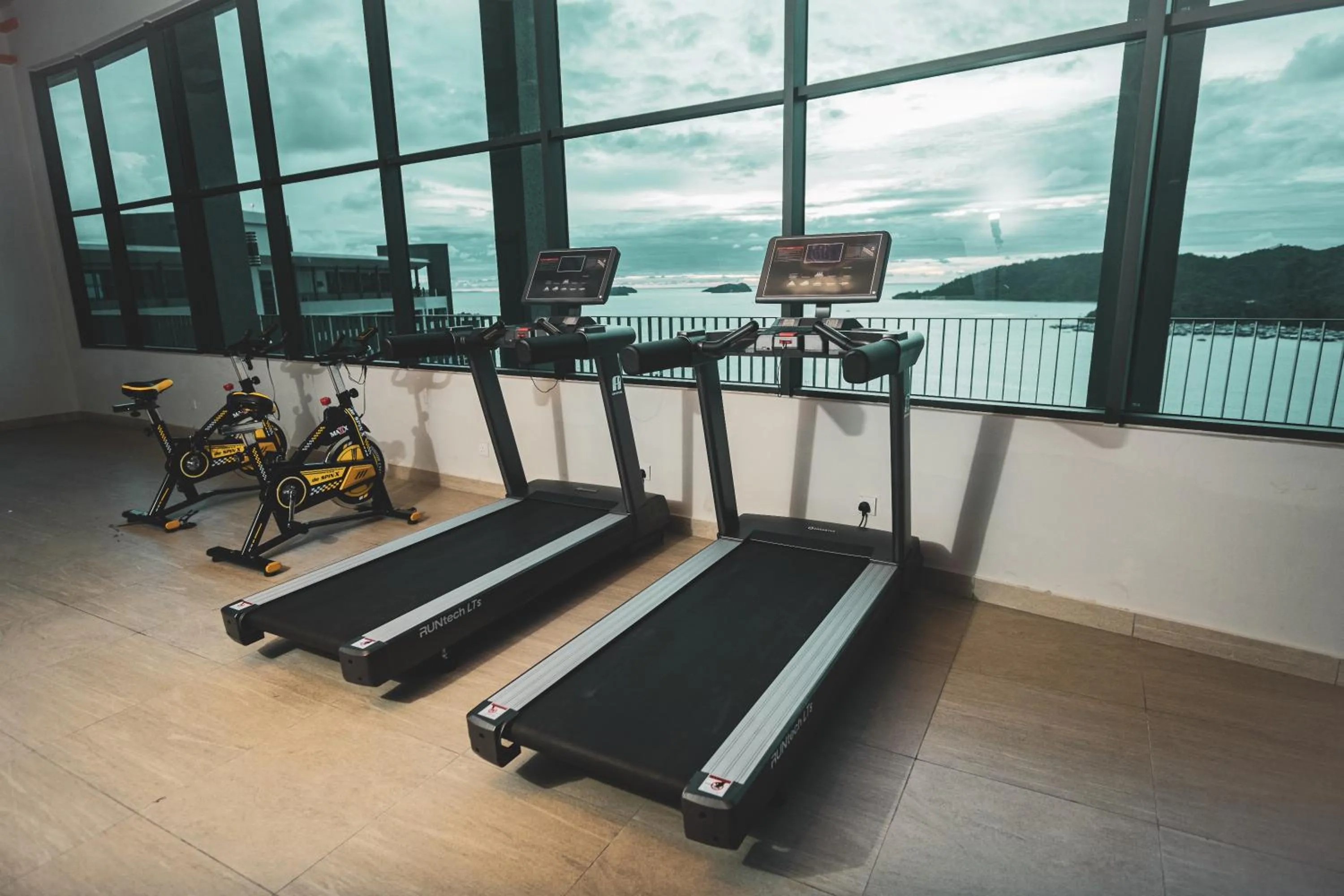 Fitness centre/facilities in TF Sunset Ocean View Homestay - Jesselton Quay