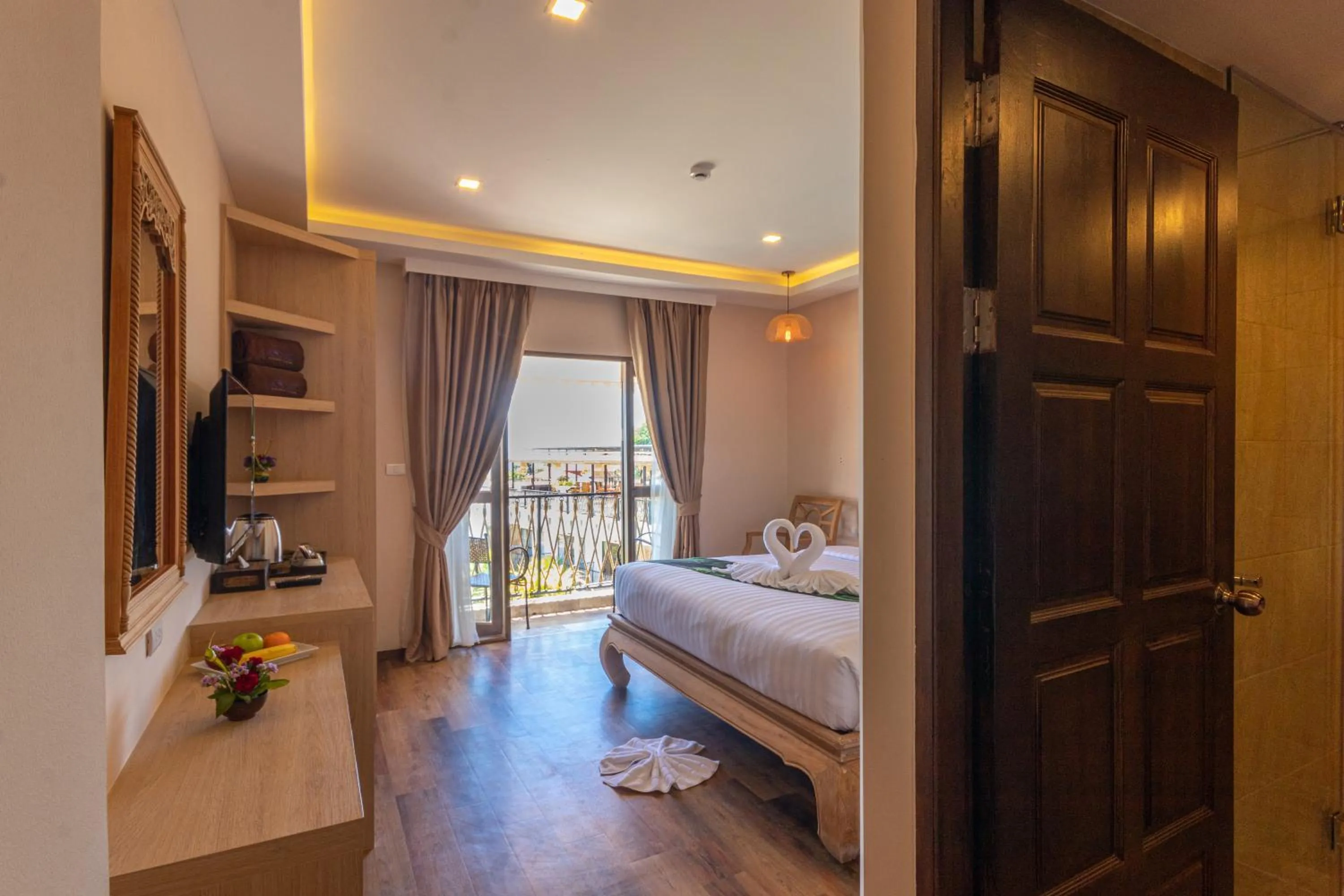 Bedroom, Bed in Vannee Golden Sands Beachfront Resort