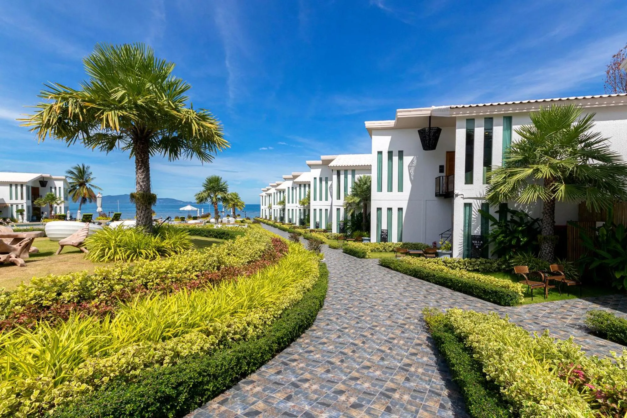 Garden in Vannee Golden Sands Beachfront Resort