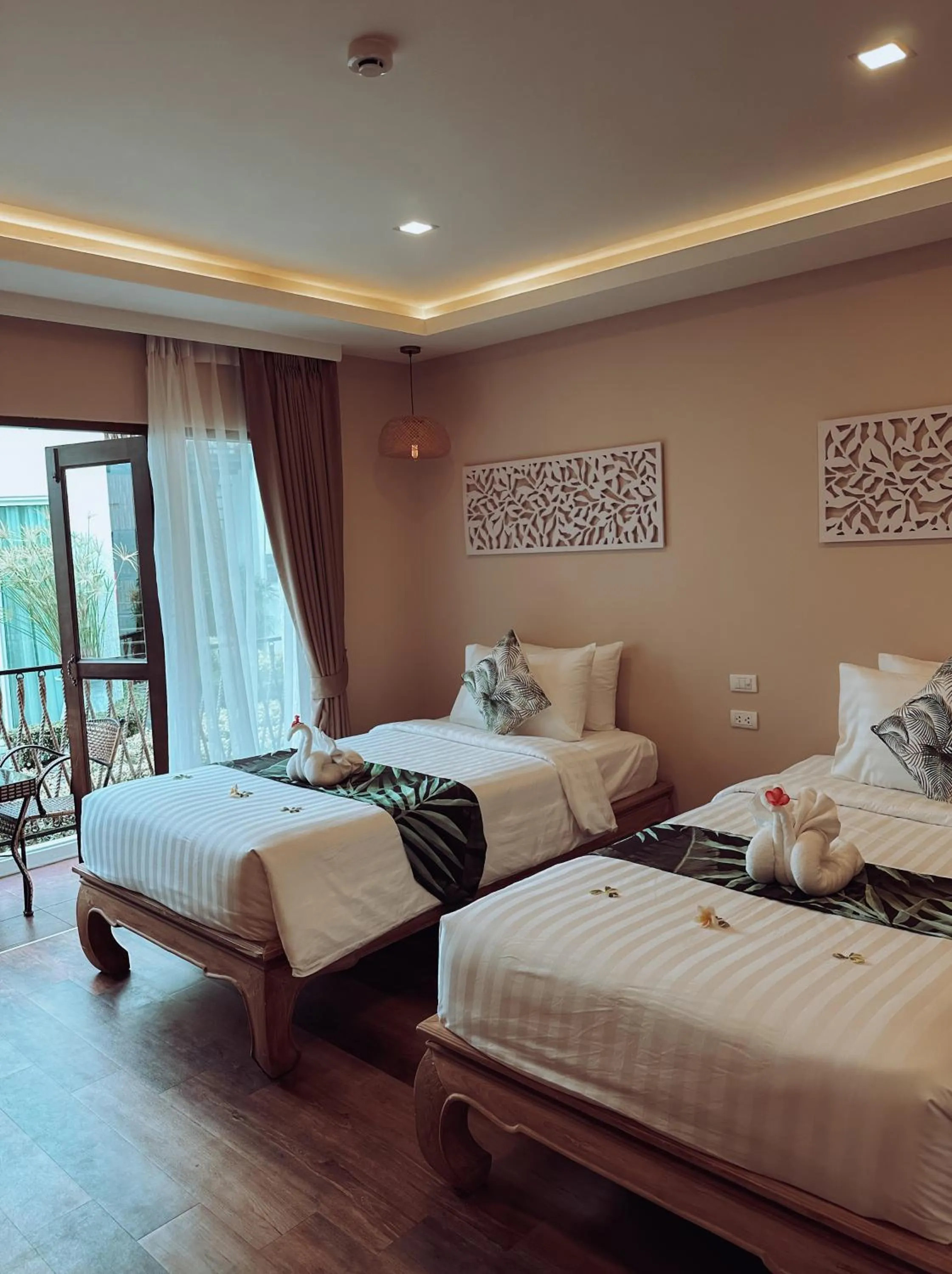 Bedroom, Bed in Vannee Golden Sands Beachfront Resort