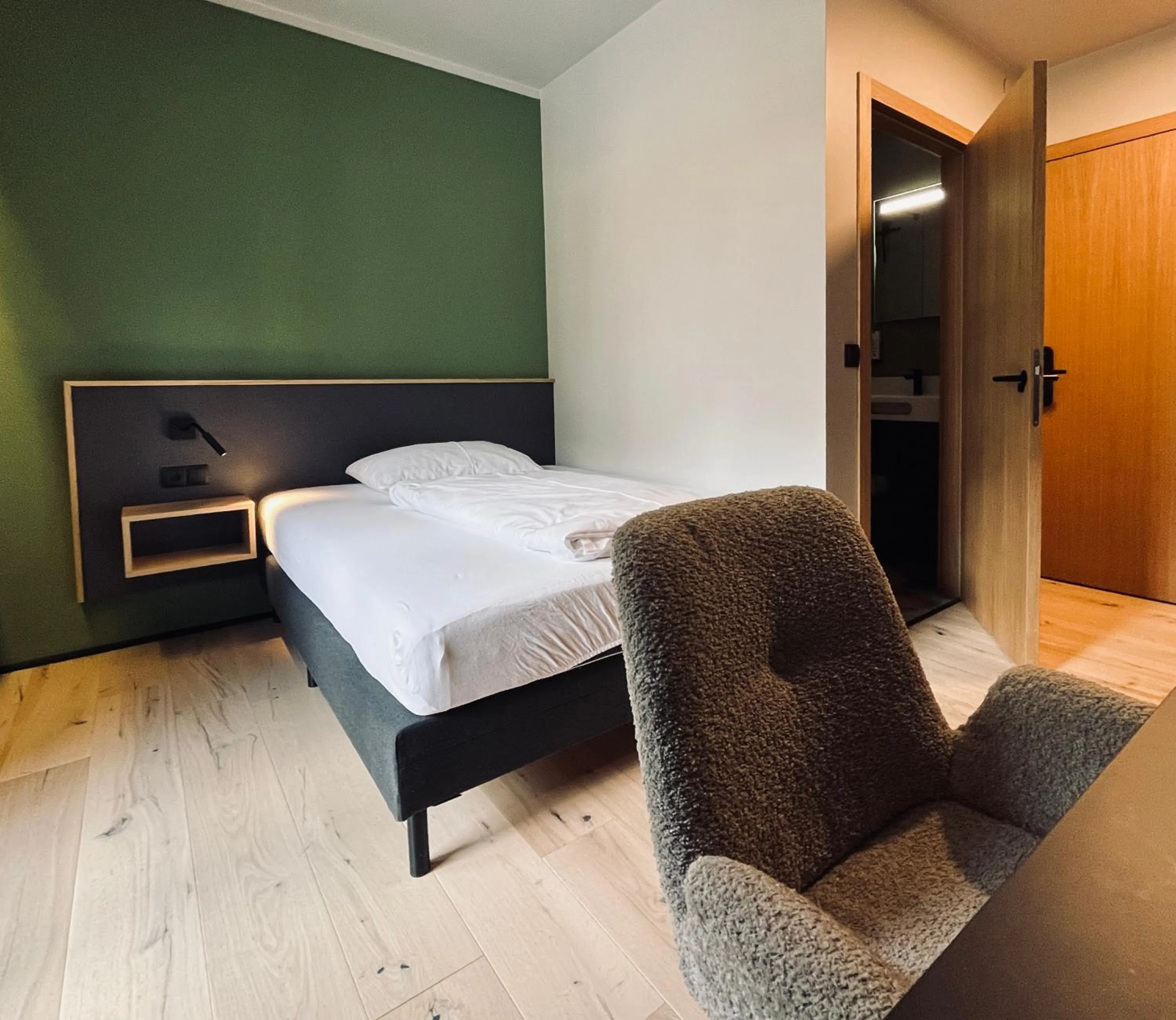 Single Room with Balcony - single occupancy in Hotel Simader