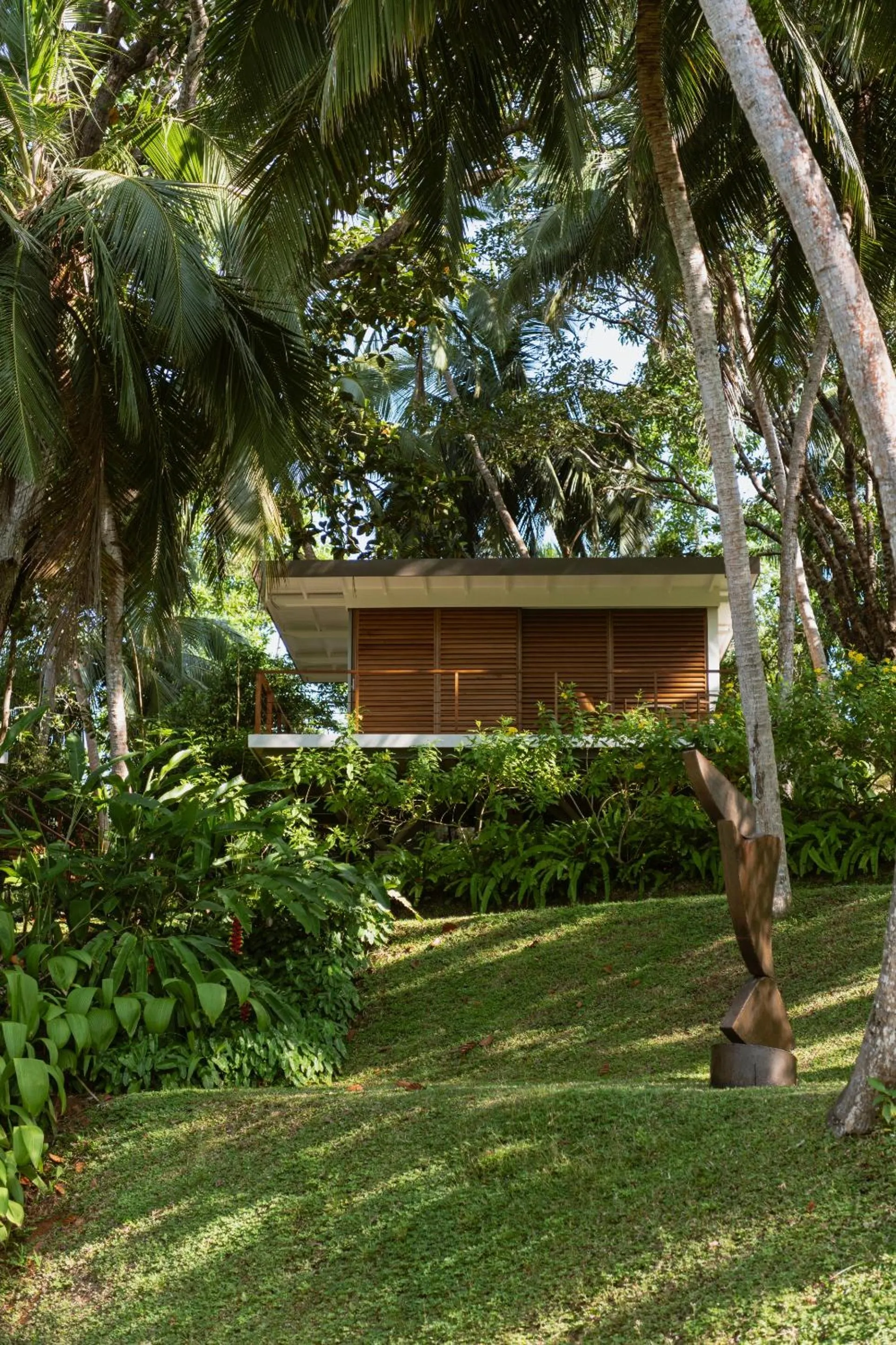 Tree House with Lake View in Kurulu Bay