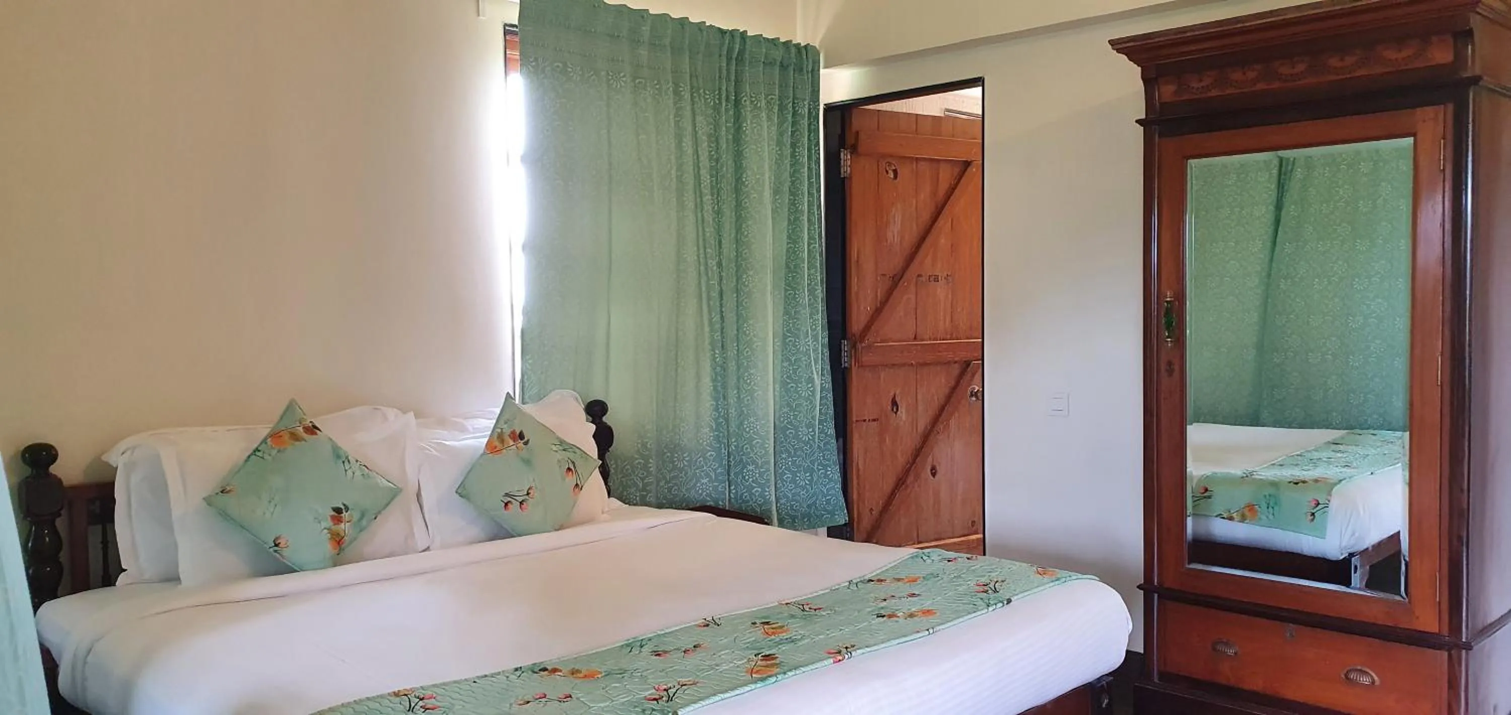 Bed in Vallonne Vineyards