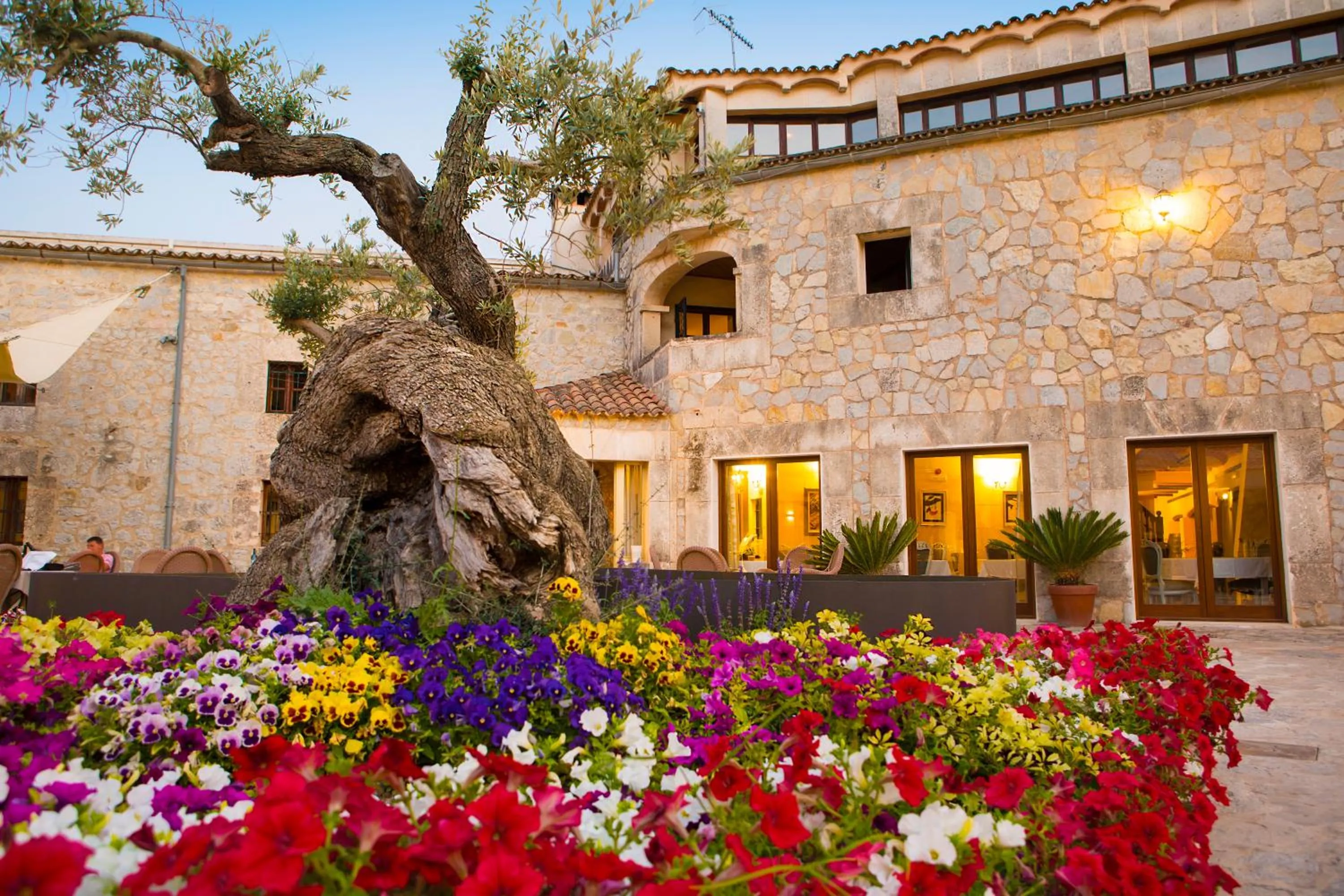 Patio in Monnaber Nou Finca Hotel & Spa