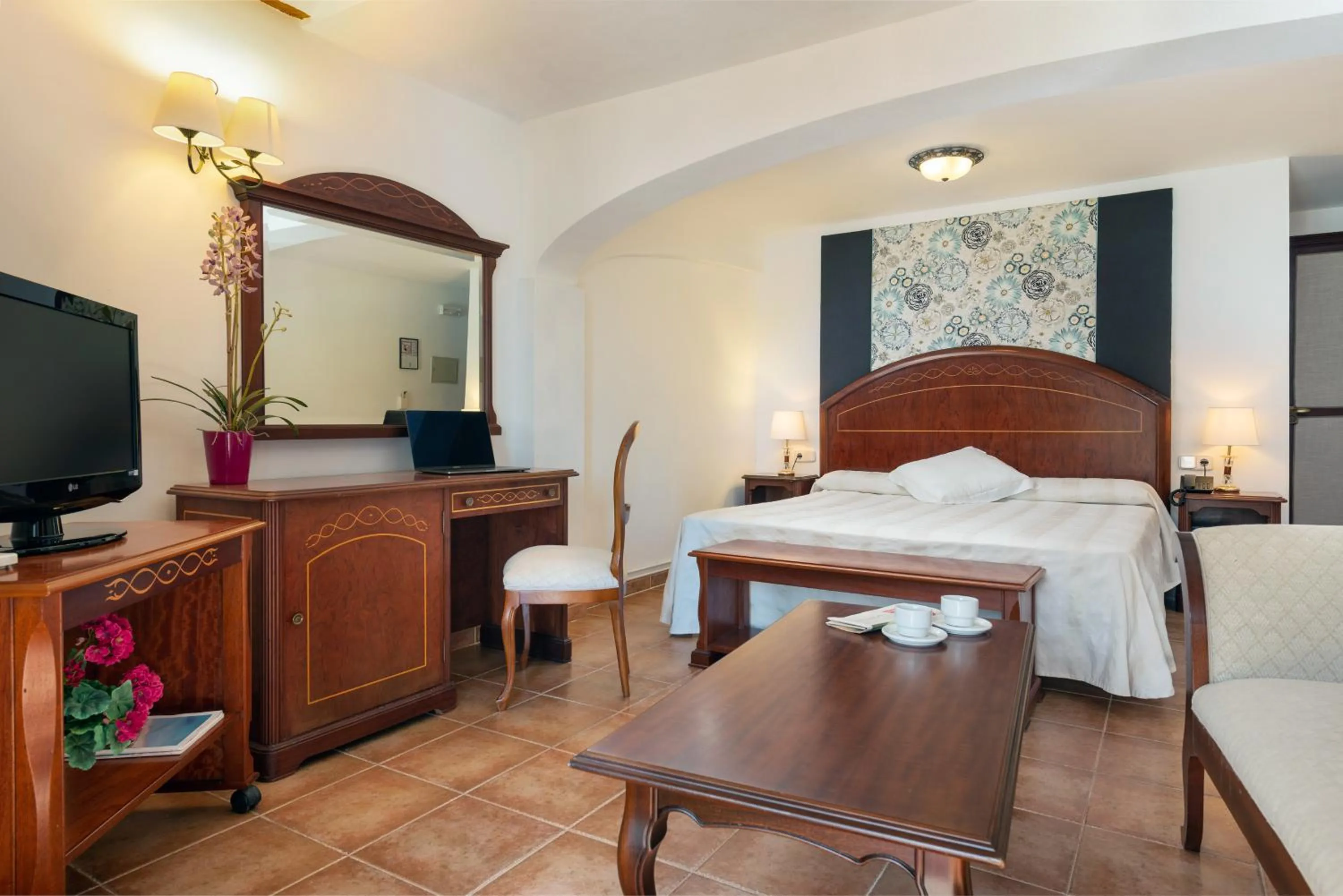 Photo of the whole room, Bed in Monnaber Nou Finca Hotel & Spa