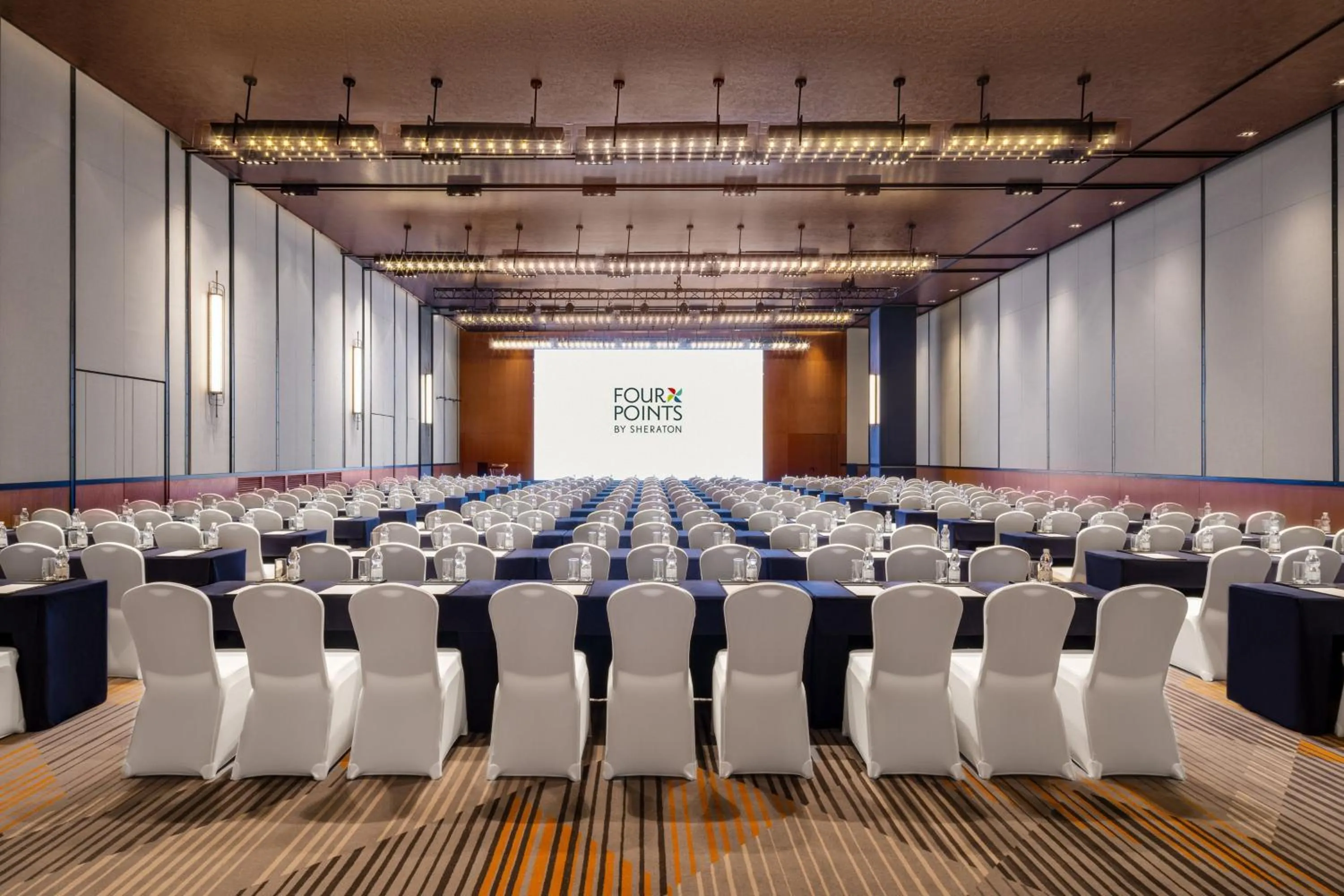 Meeting/conference room in Four Points by Sheraton Chongqing, Yongchuan