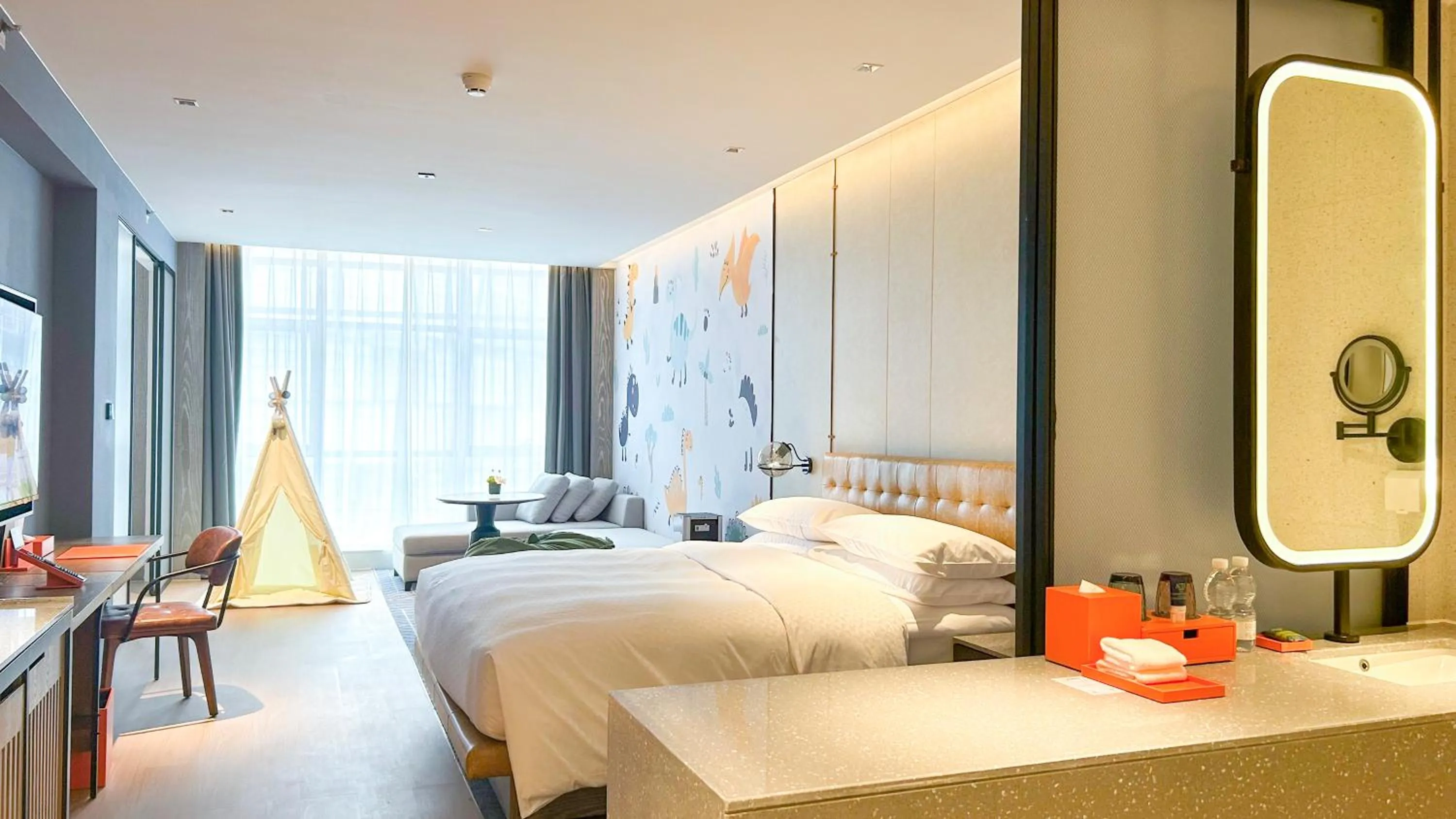 Property building, Bed in Four Points by Sheraton Chongqing, Yongchuan