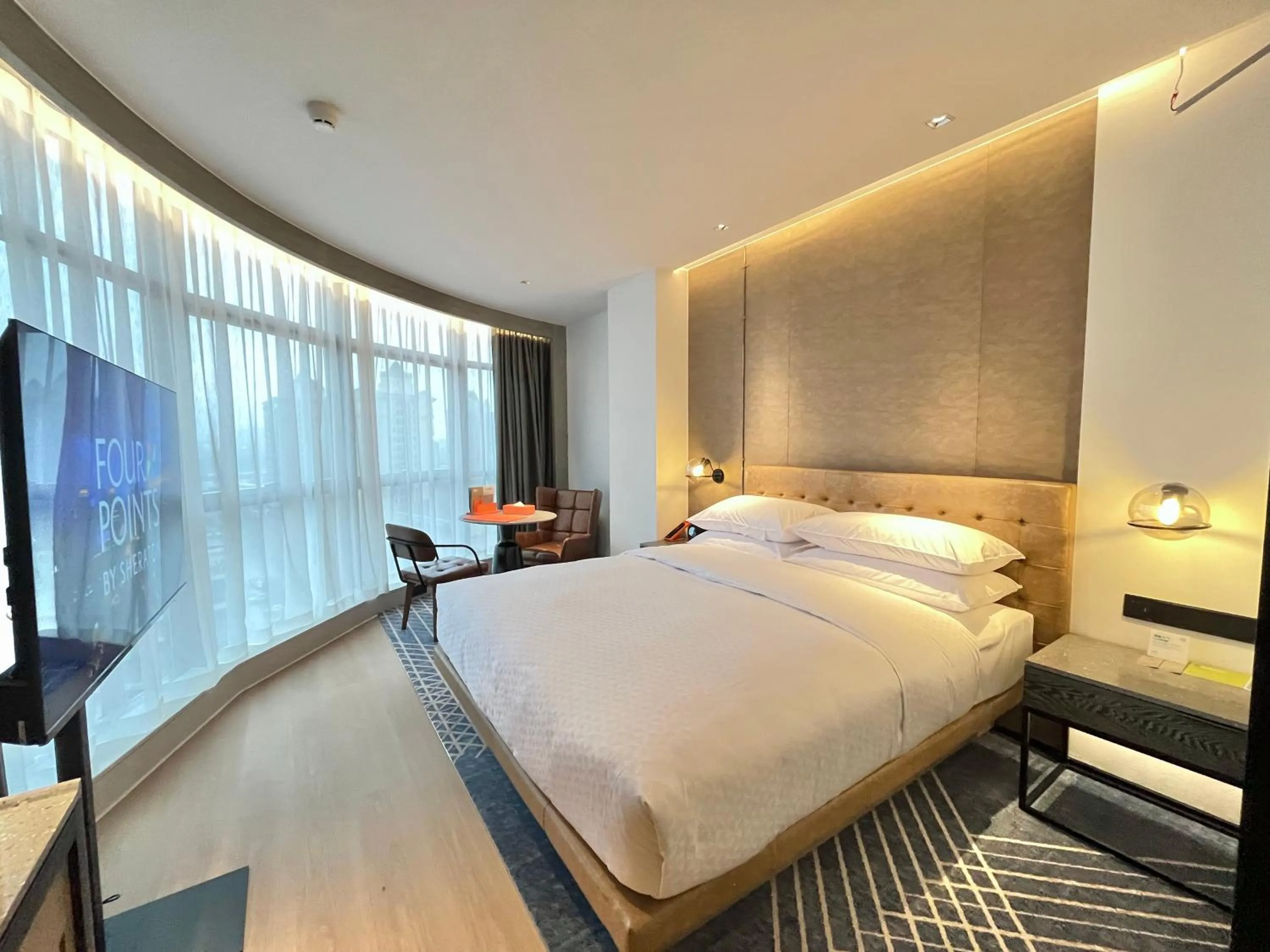 Property building, Bed in Four Points by Sheraton Chongqing, Yongchuan